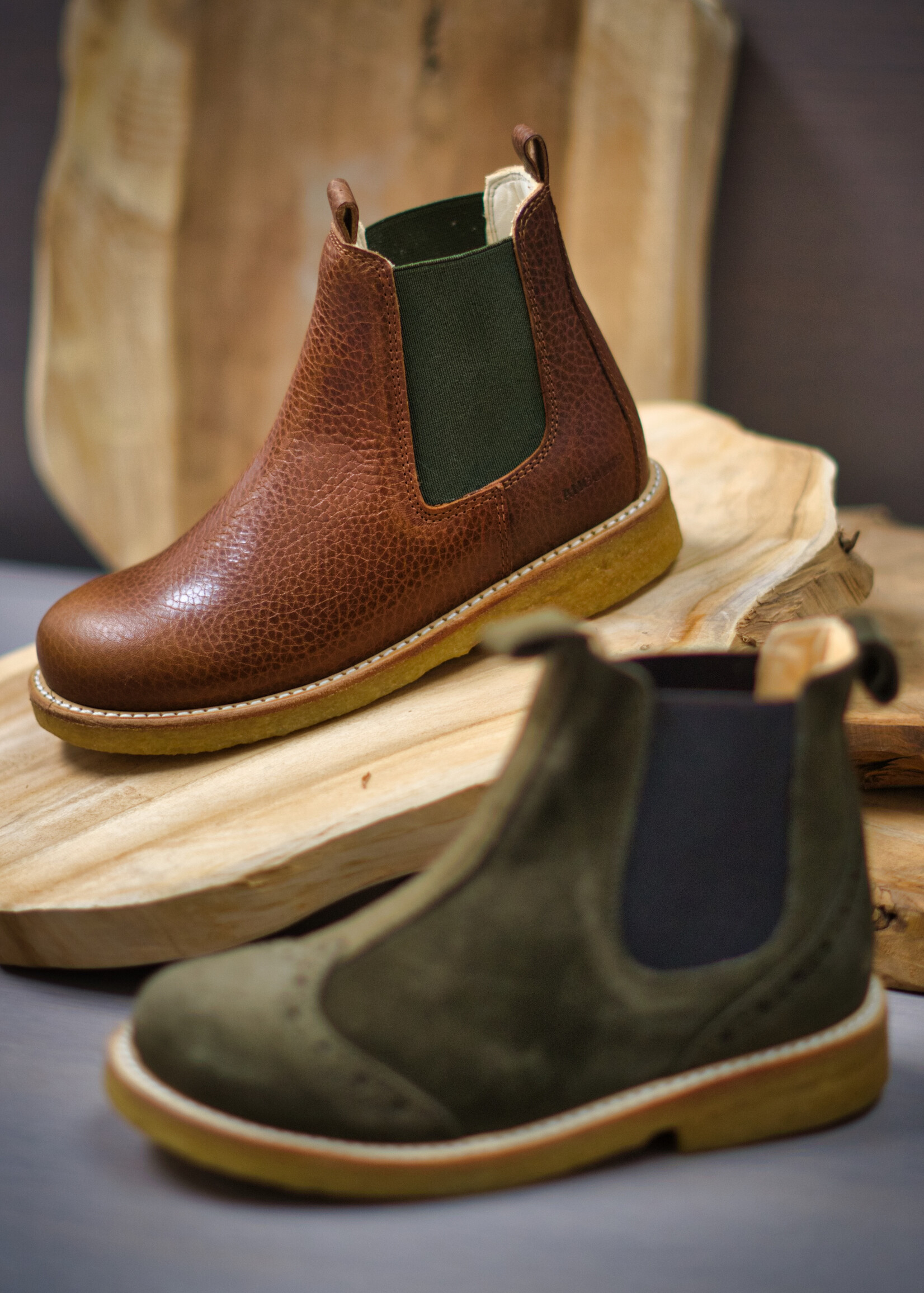 Angulus 6320-201 classic chelsea boot dark olive