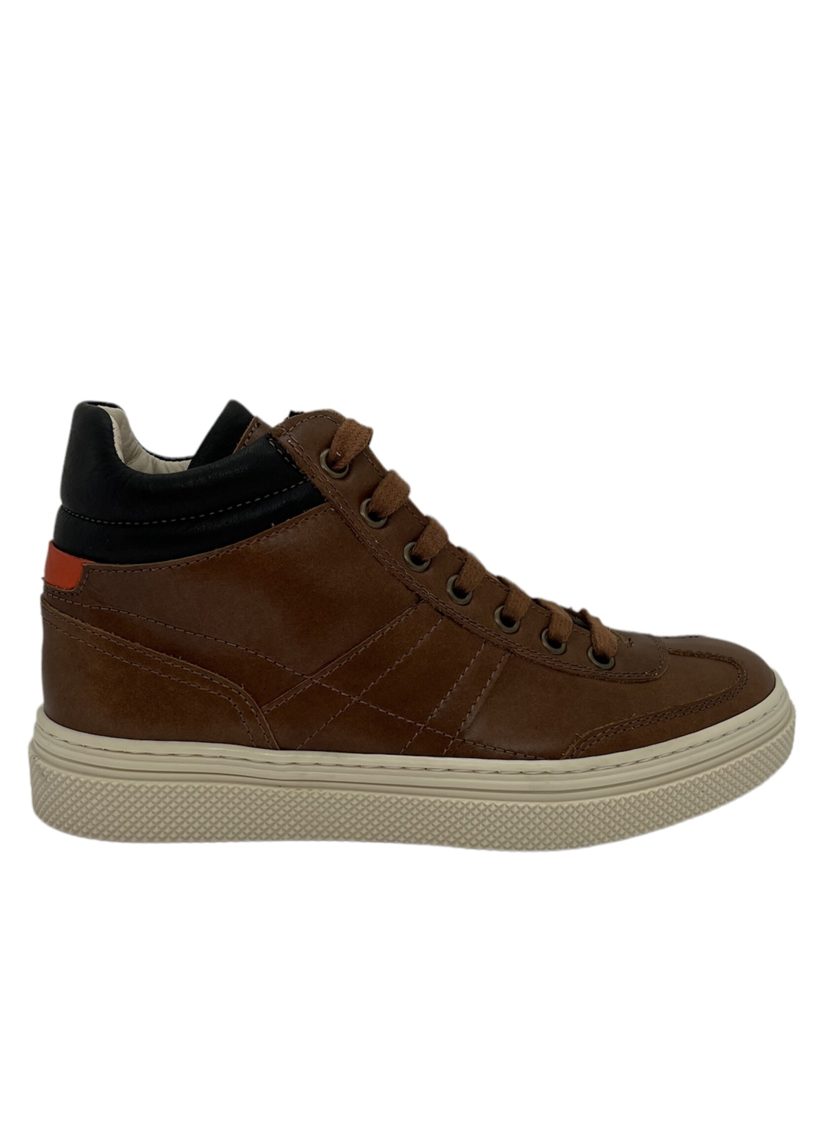 Maxime Tanghe 22212505 hoge sneaker cognac