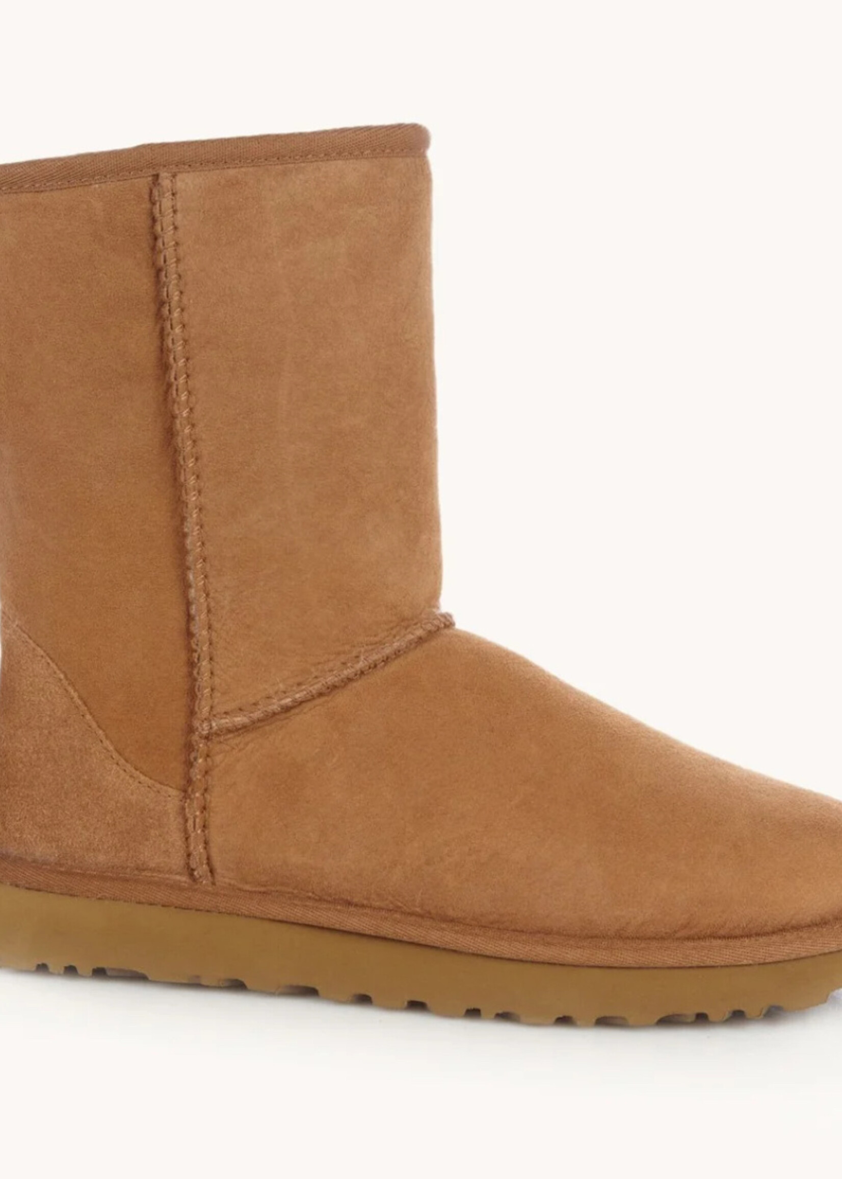 UGG 1016223 Classic short II