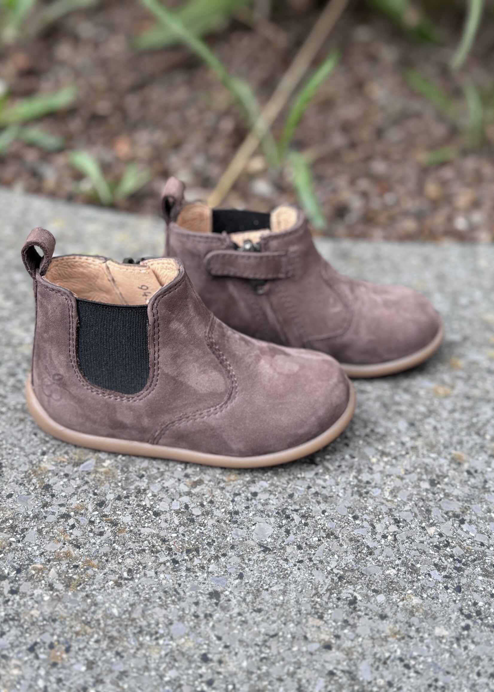 Pom d'api stand-up Jod nubuck taupe