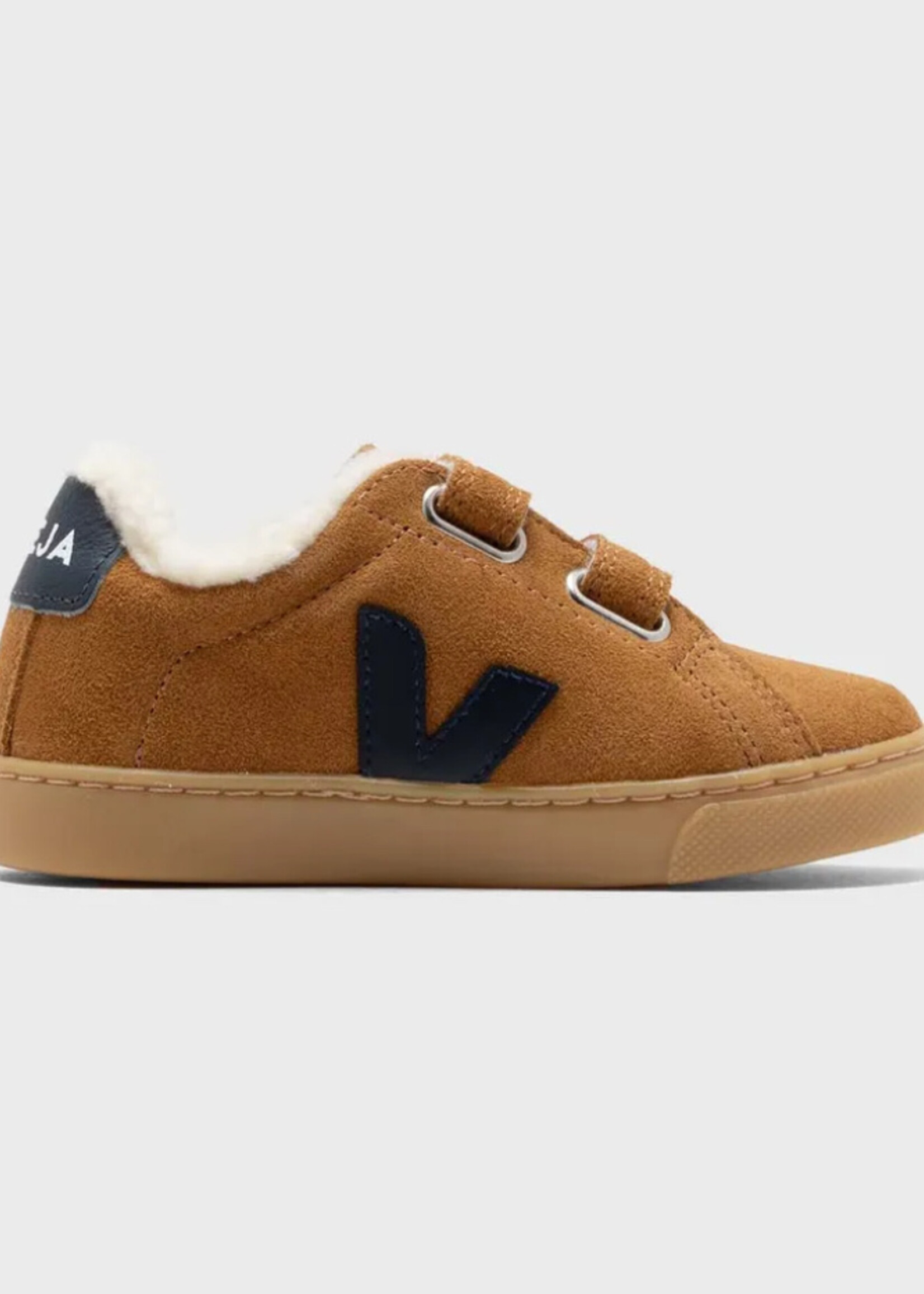 VEJA small esplar winter suede camel nautico fur