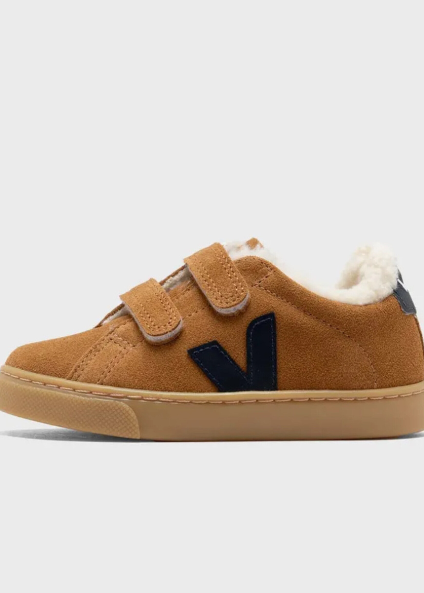 VEJA small esplar winter suede camel nautico fur