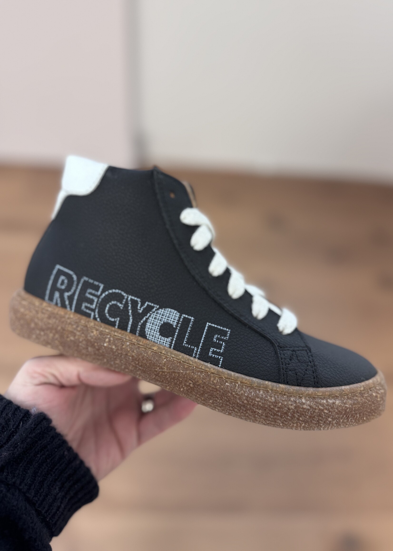 Ocra R003/8 recycle hoge zwarte sneaker veter/rits