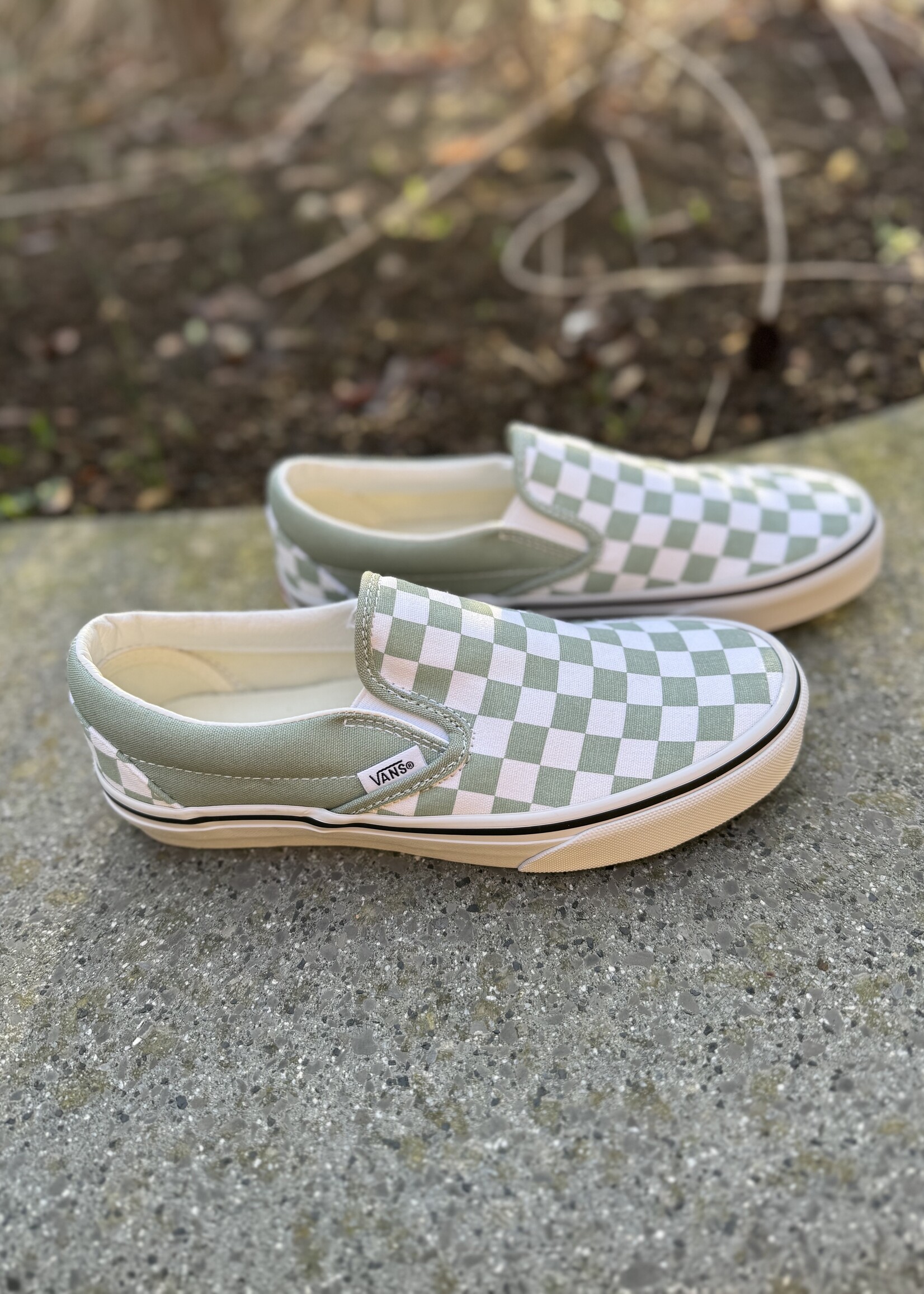 Vans classic slip-on checkerboard iceberg green