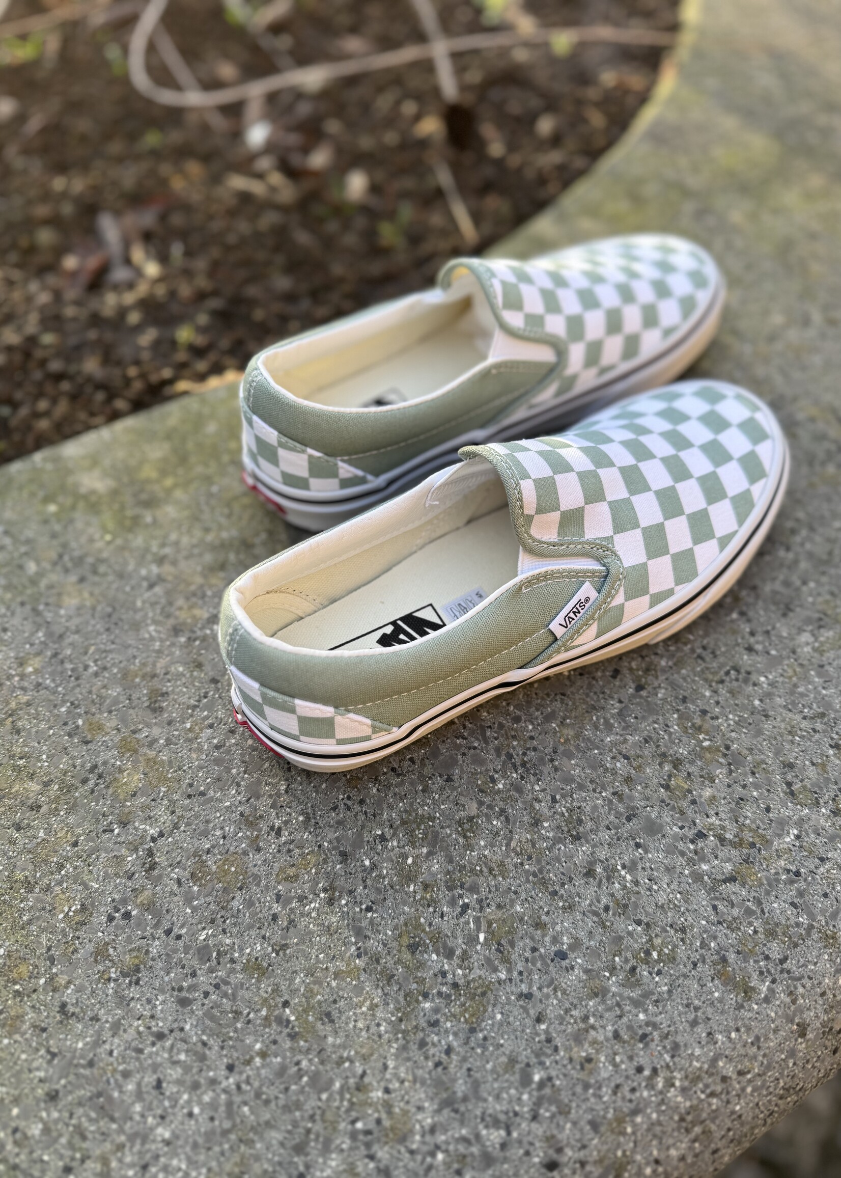 Vans classic slip-on checkerboard iceberg green