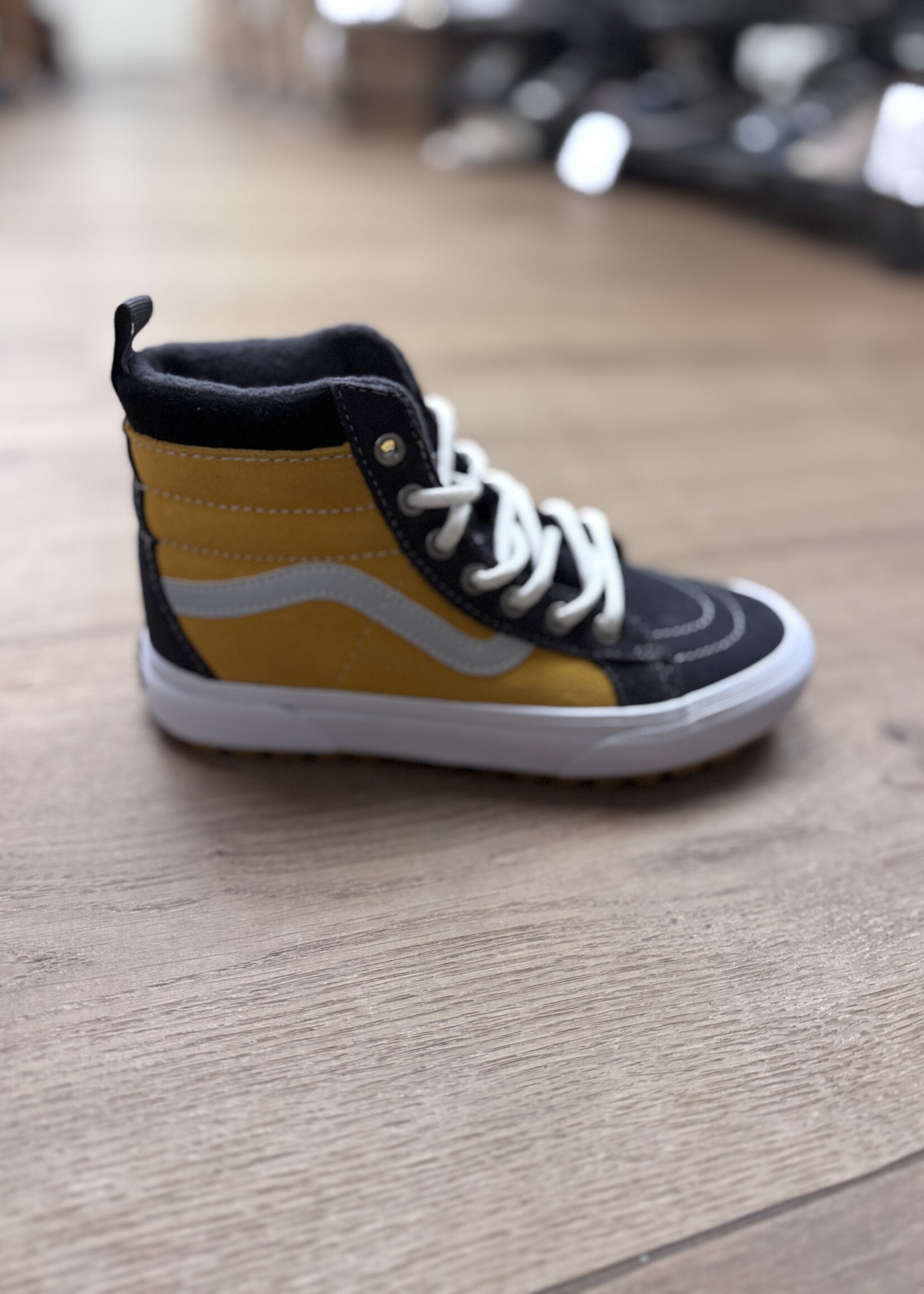 Vans UY SK8-Hi MTE-1 reflective sidestrp golden yellow black