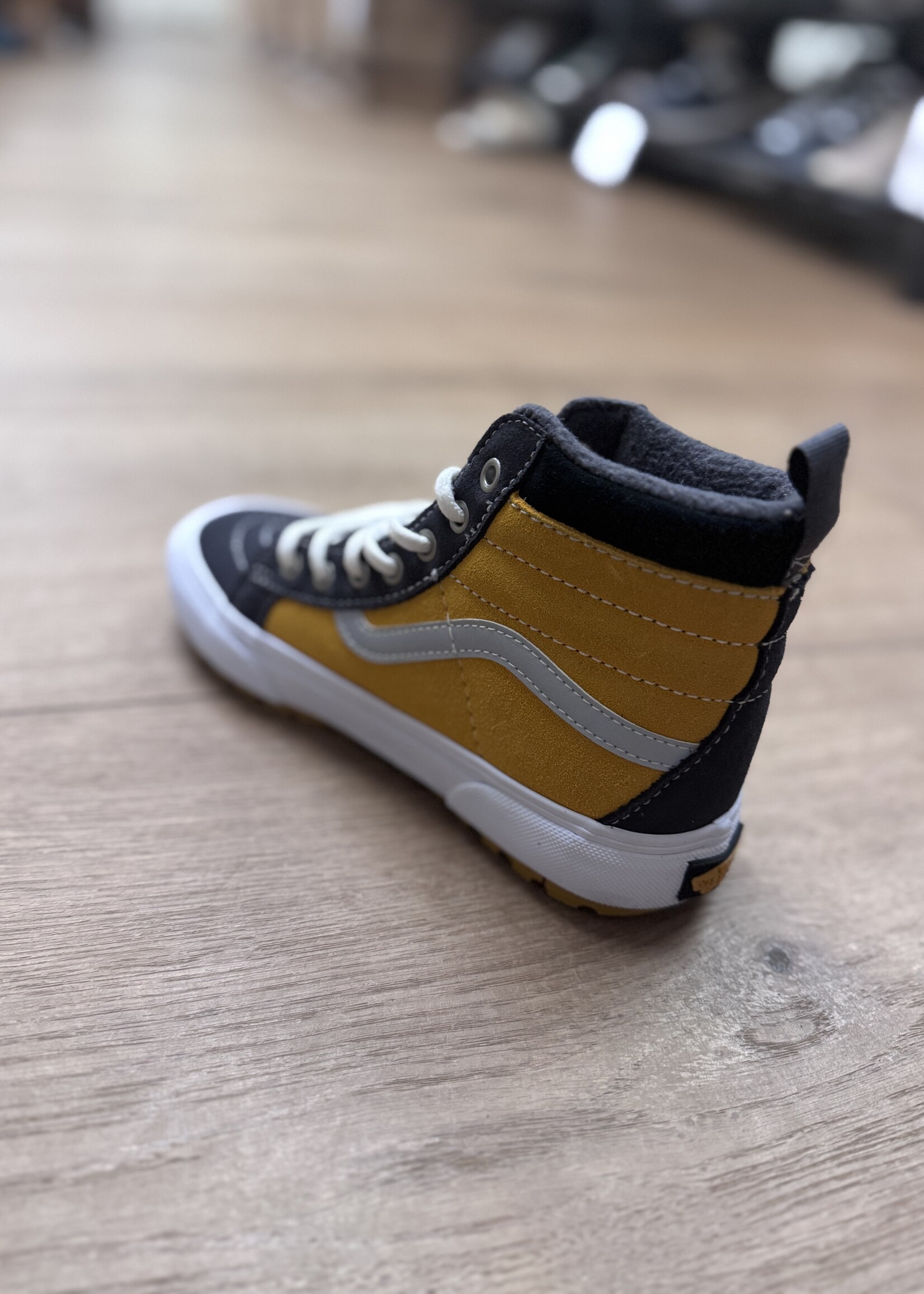 Vans UY SK8-Hi MTE-1 reflective sidestrp golden yellow black