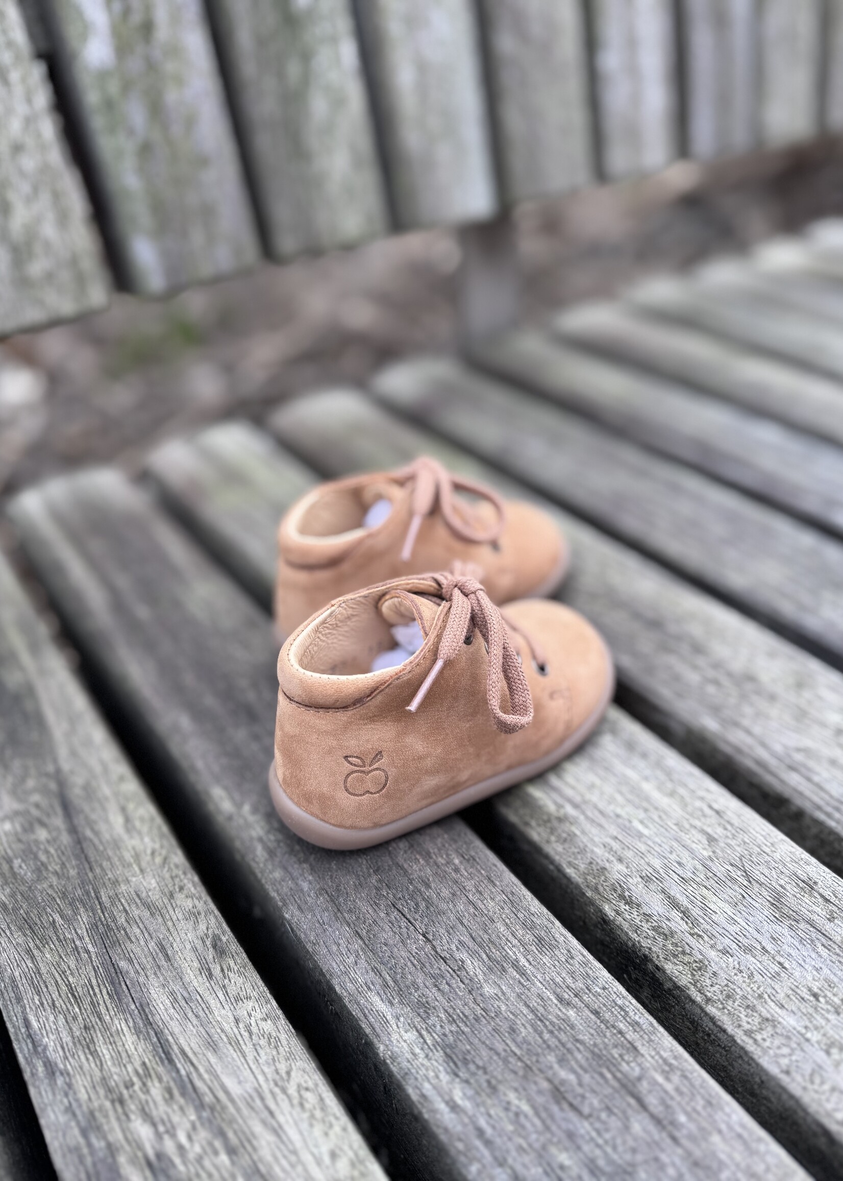 Pom d'api stand-up bottine nubuc camel