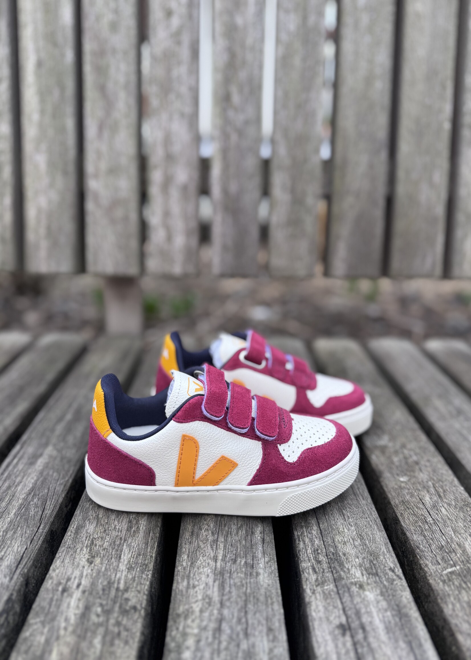VEJA small V-10 pure ouro marsala