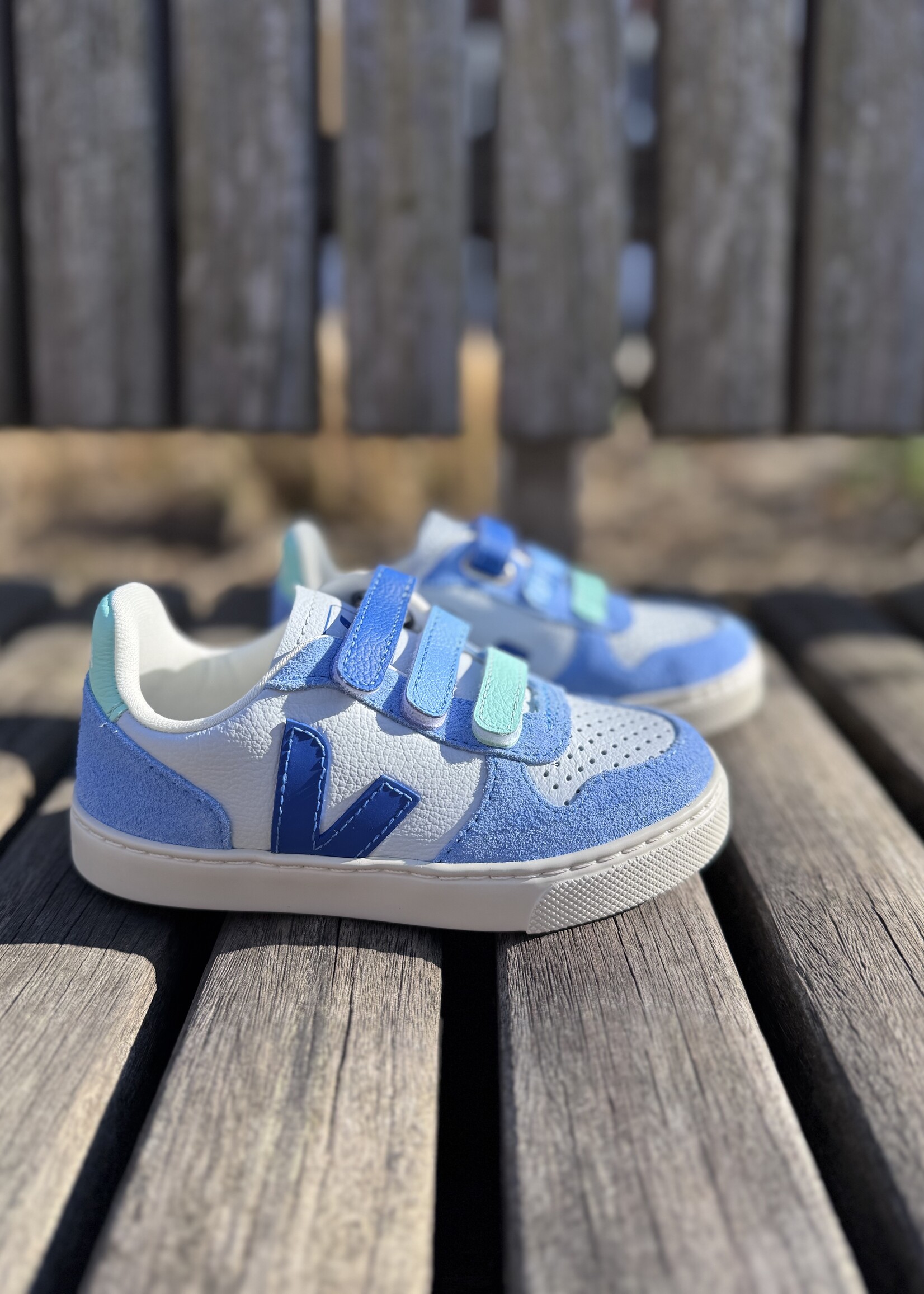 VEJA small V-10 ice multico indigo