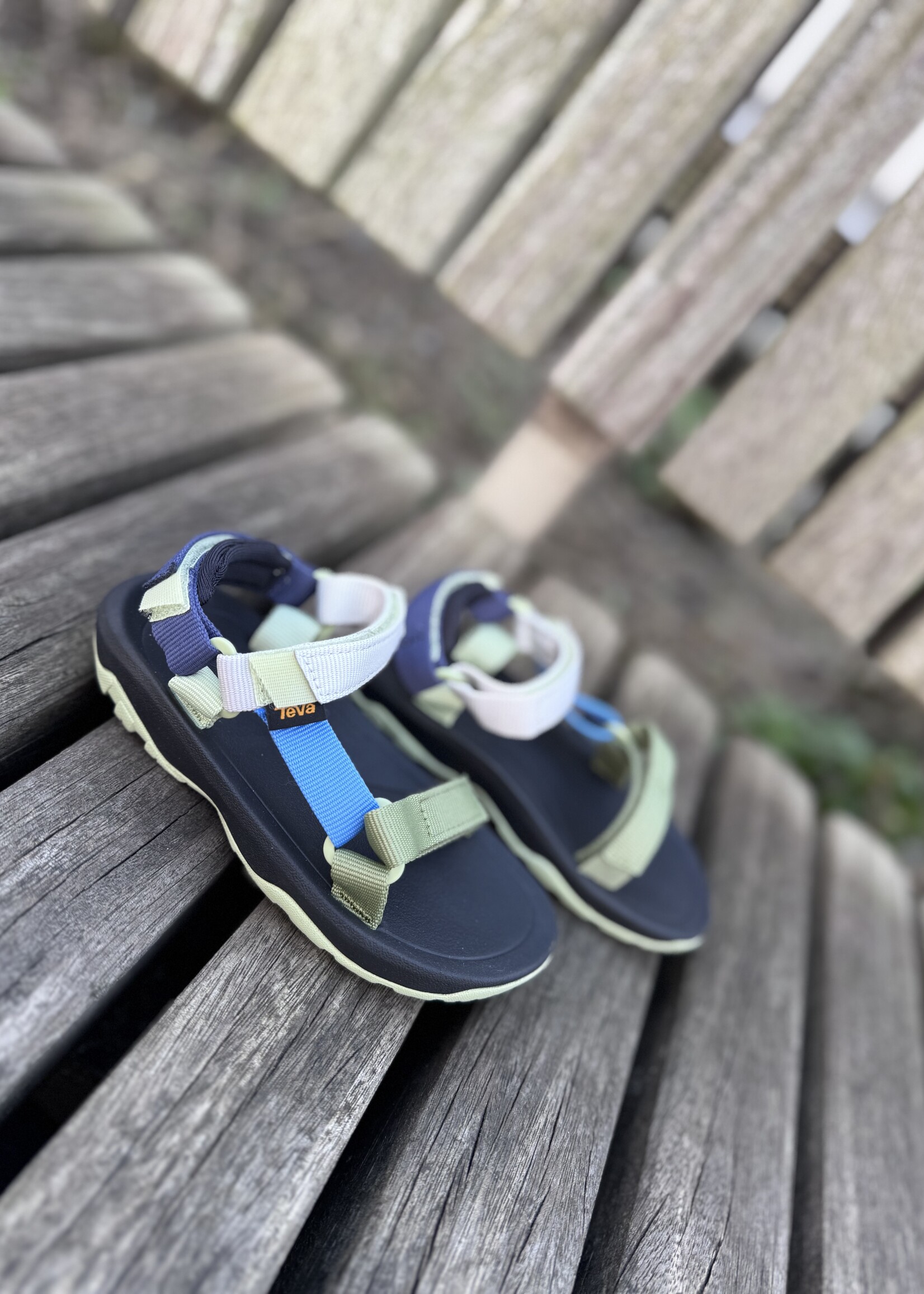 TEVA hurricane XLT2 glow multi