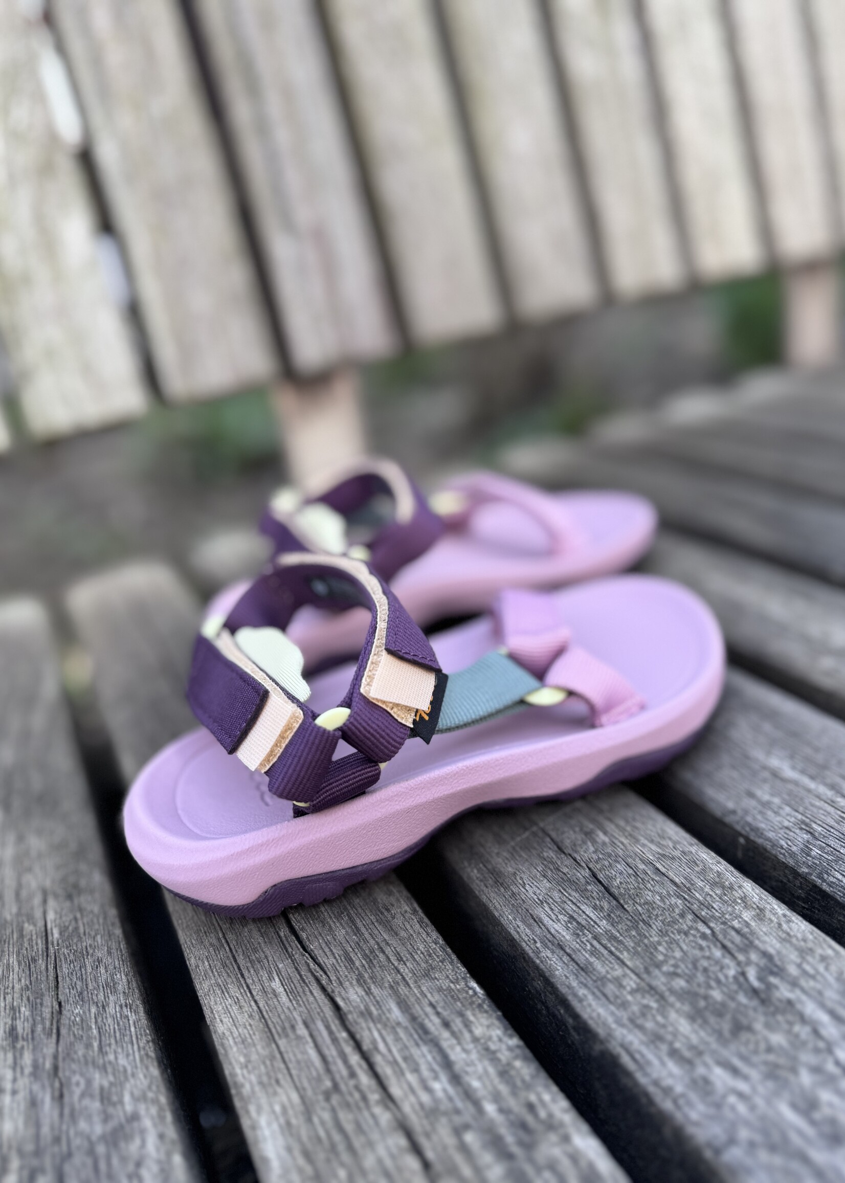 TEVA hurricane XLT2 eggplant multi