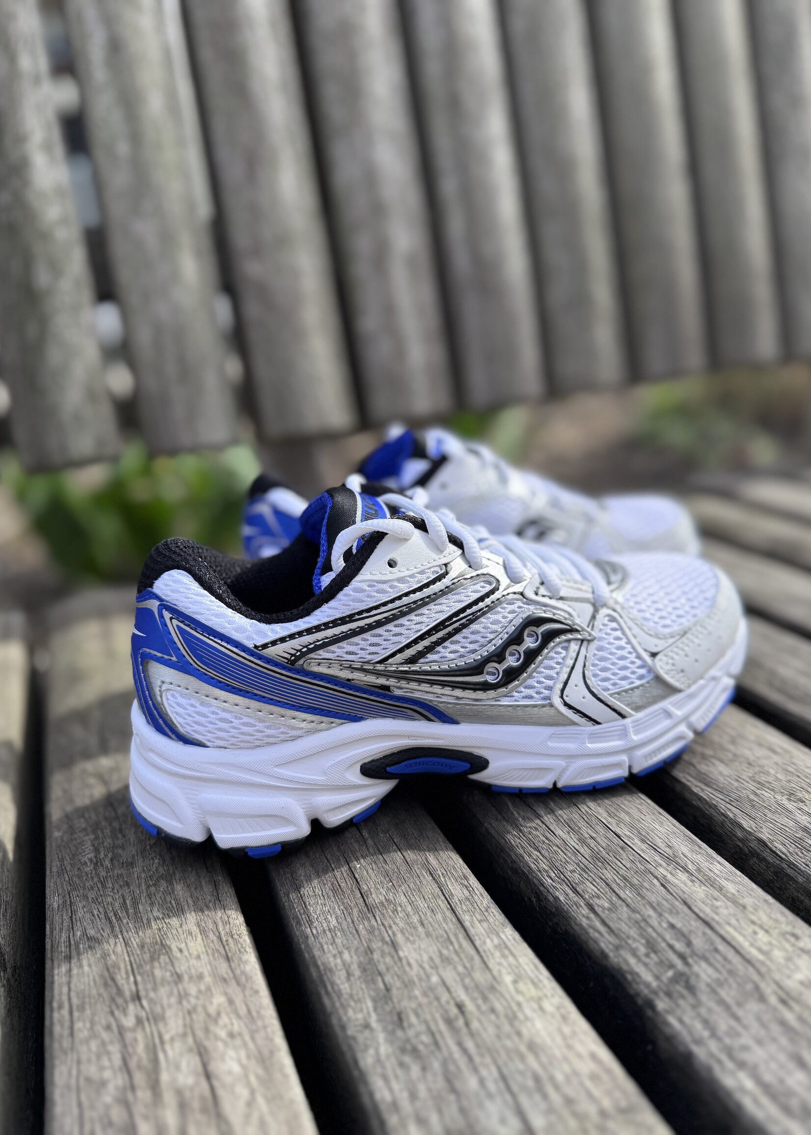 Saucony ride millenium white/royal