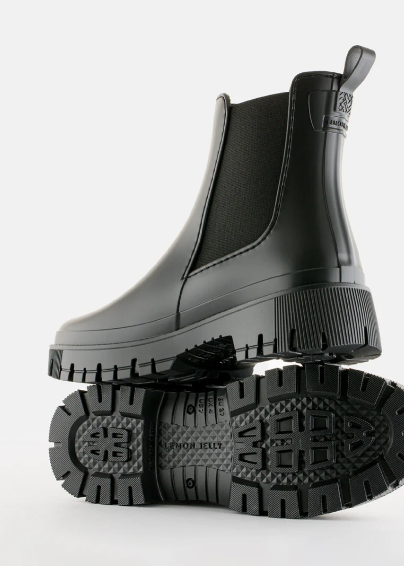 Lemon yelly kirby black