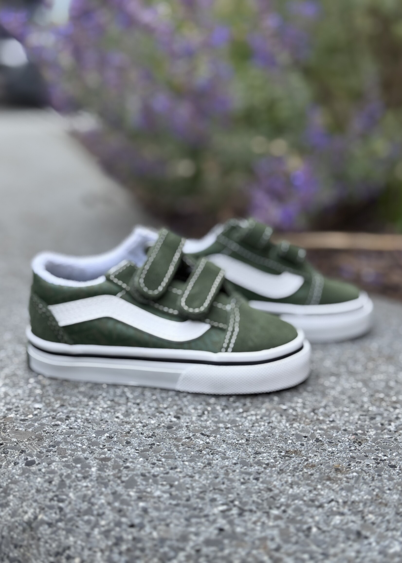 Vans old skool V logo alpine green