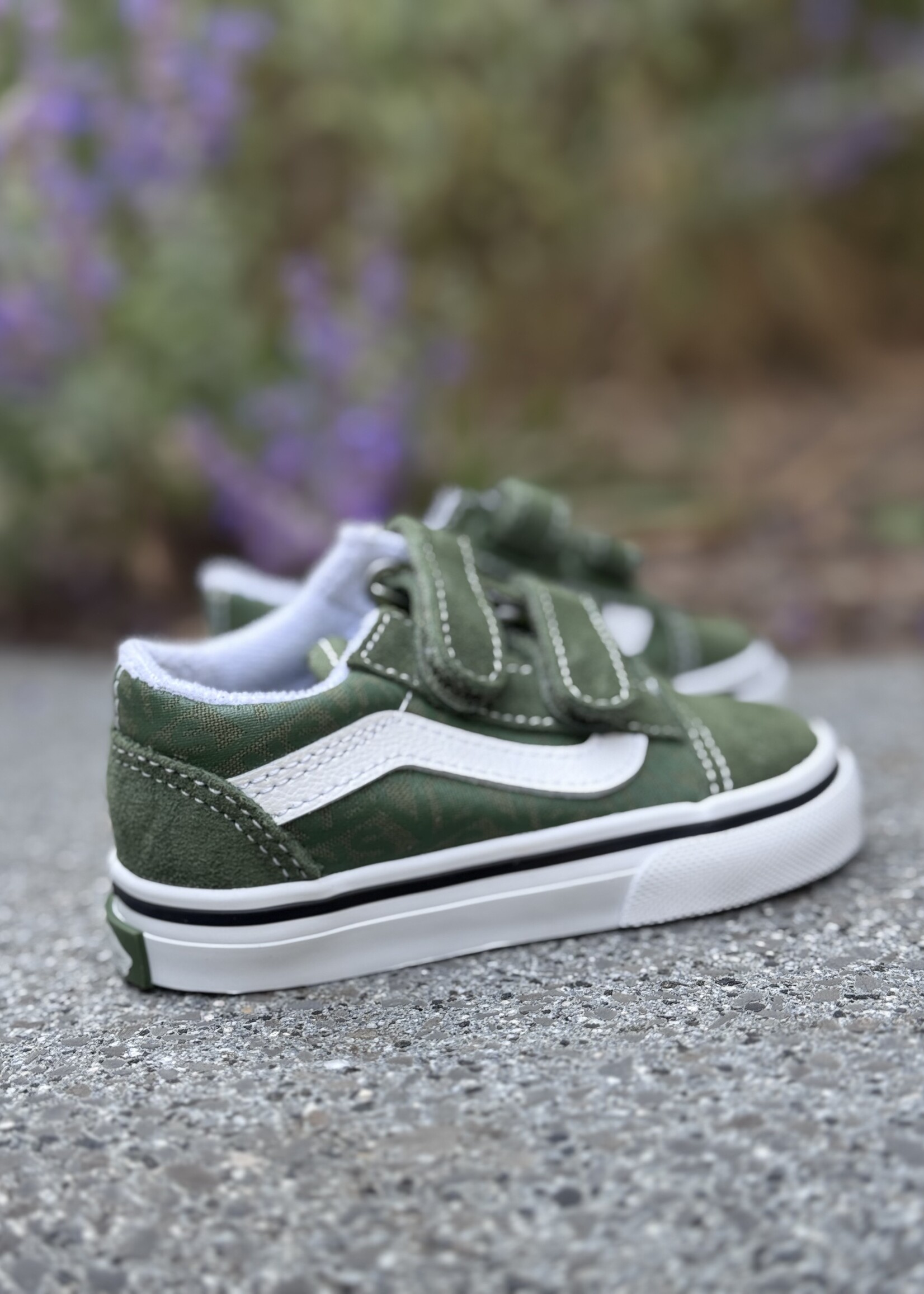 Vans old skool V logo alpine green