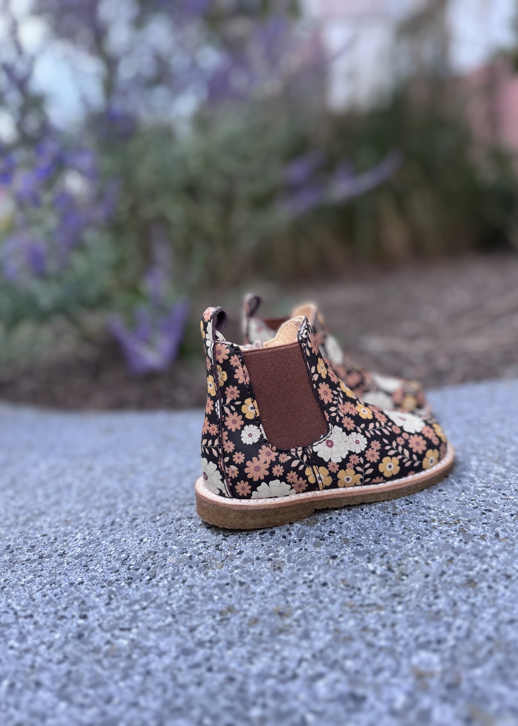 Angulus 6025-105 classic chelsea boot elastic & zipper autumn flowers/cognac