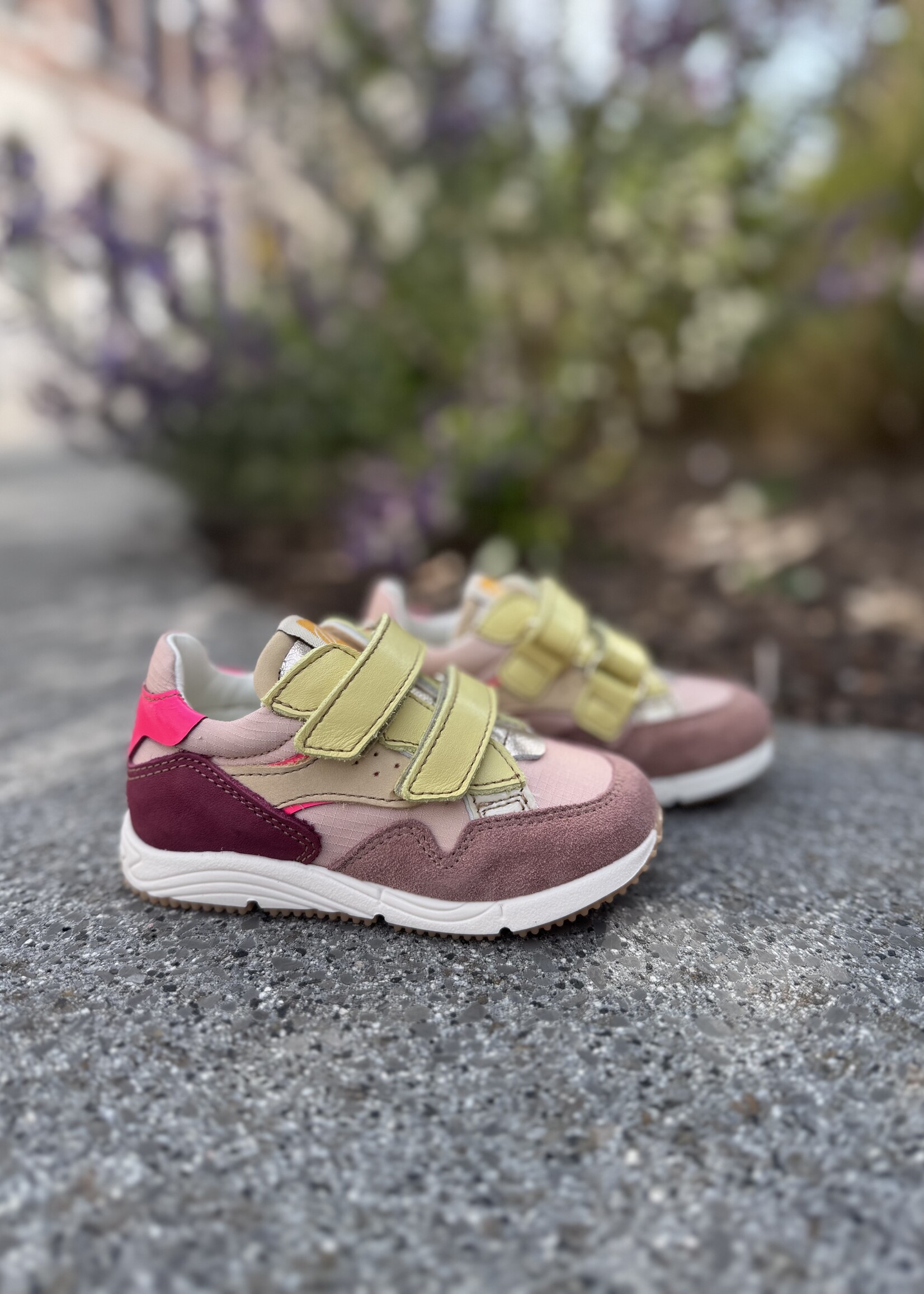 Ocra D368 sneaker velcro roze geel