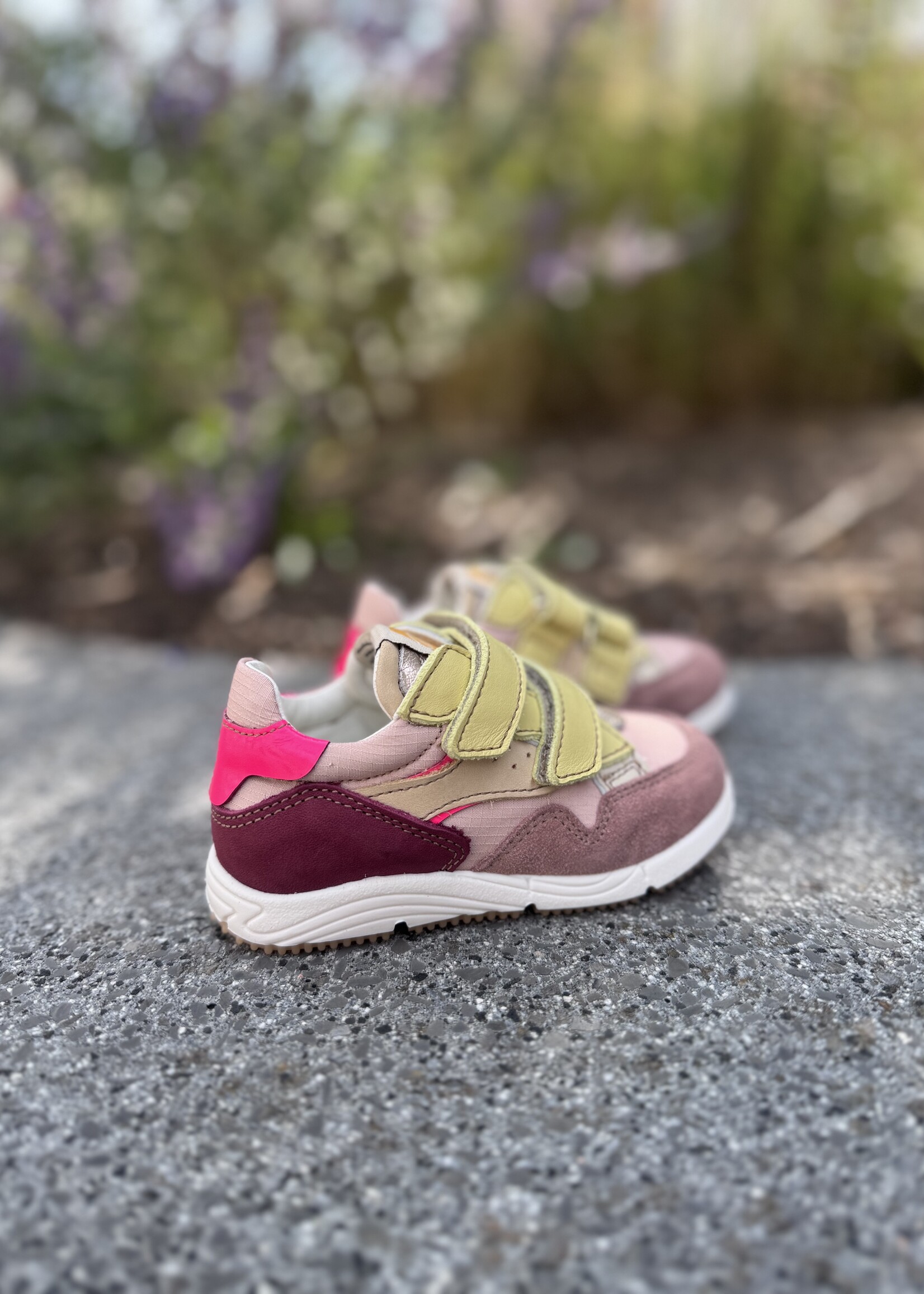 Ocra D368 sneaker velcro roze geel