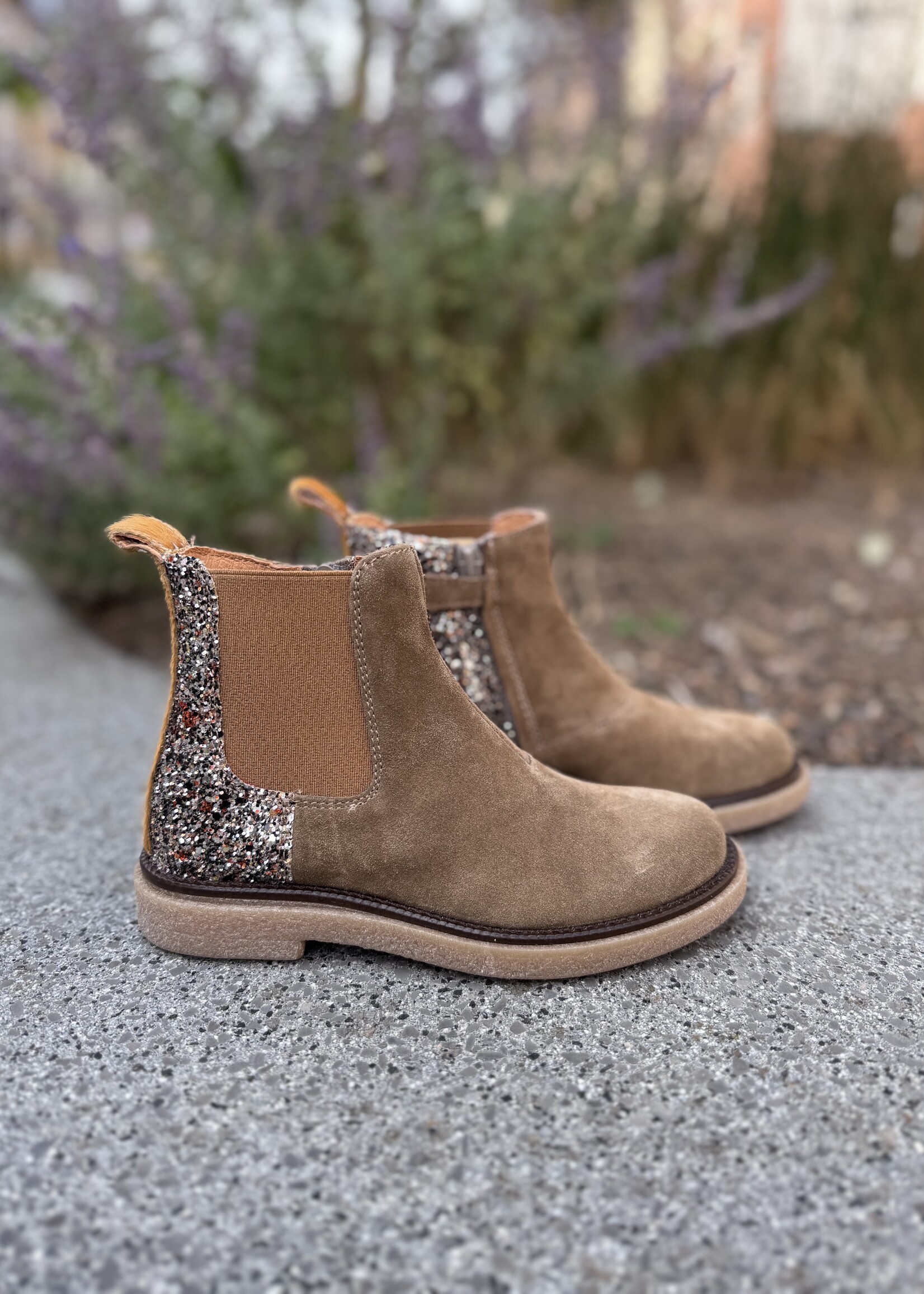 Romagnoli enkellaarsje velour salvia