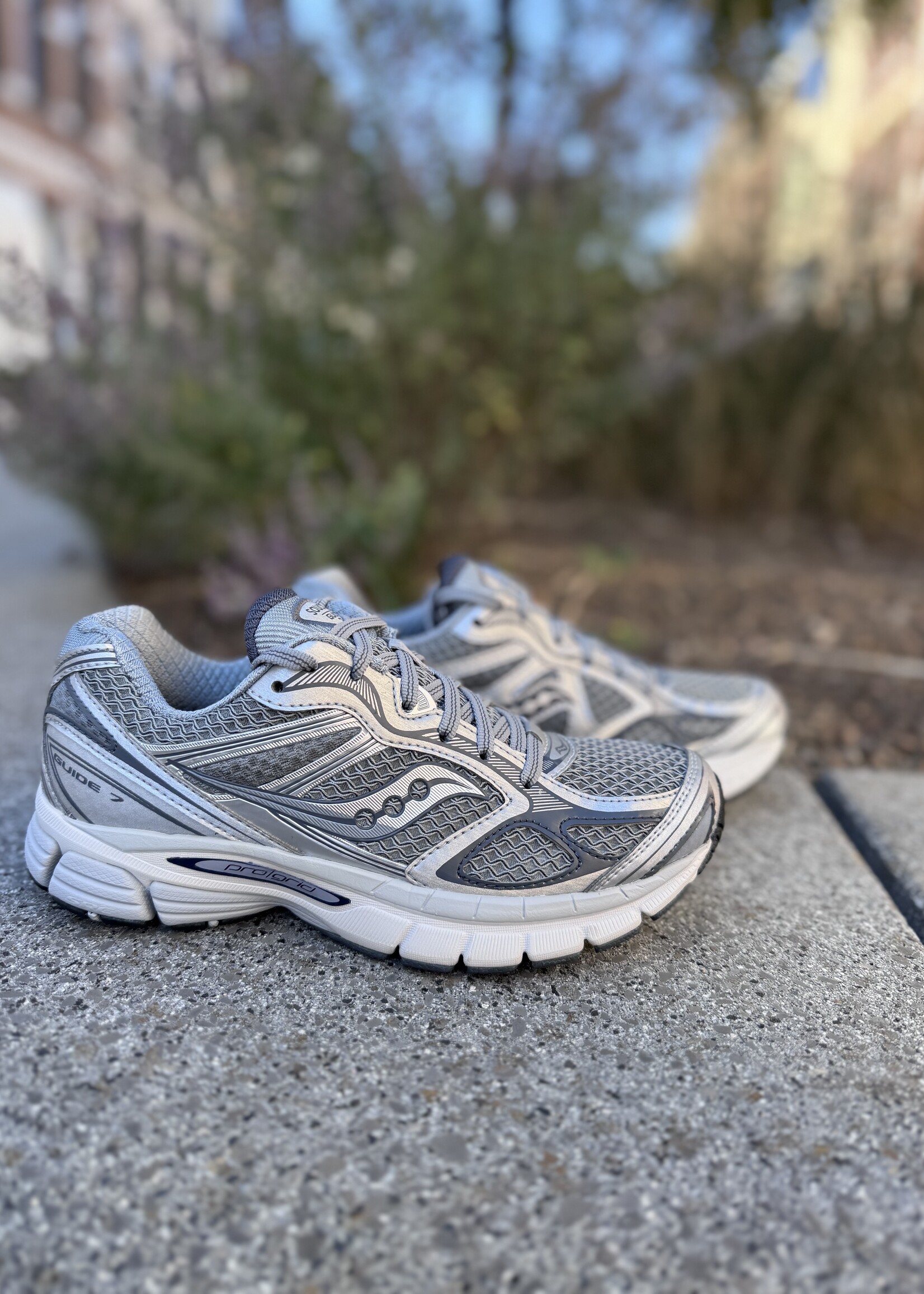 Saucony progrid guide 7 grey/silver