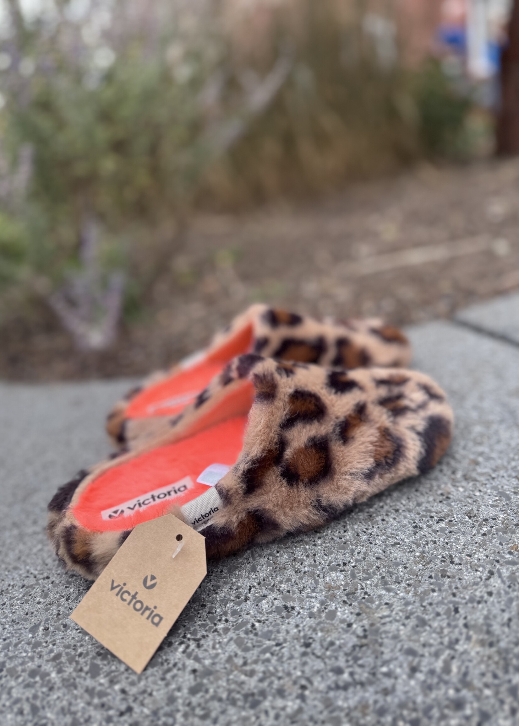 Victoria 1081124 pantoffel beige leo