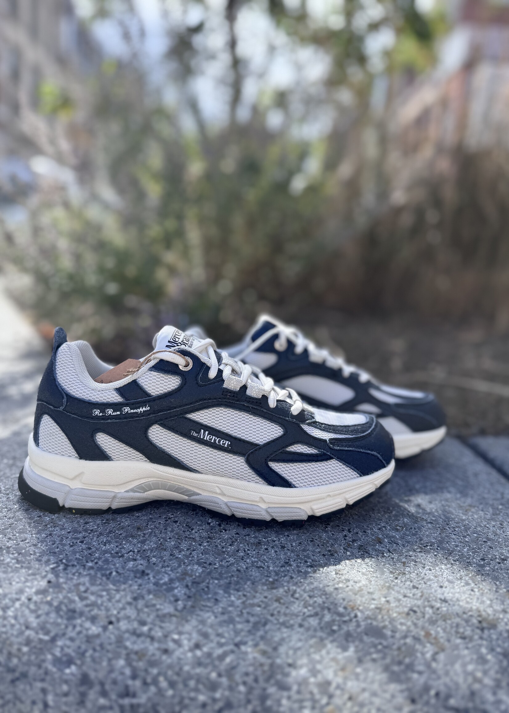 Mercer Re-Run pineapple navy