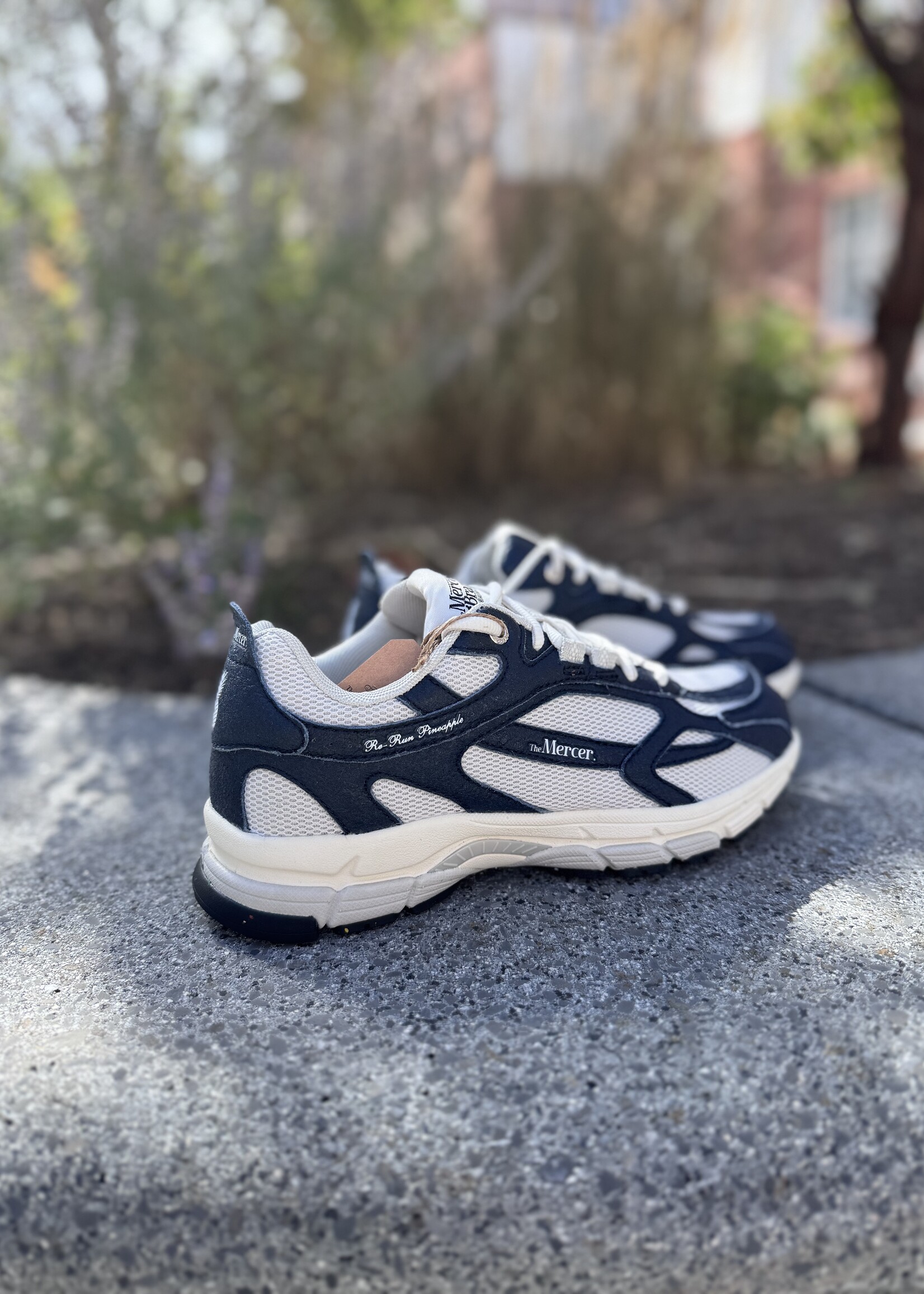 Mercer Re-Run pineapple navy