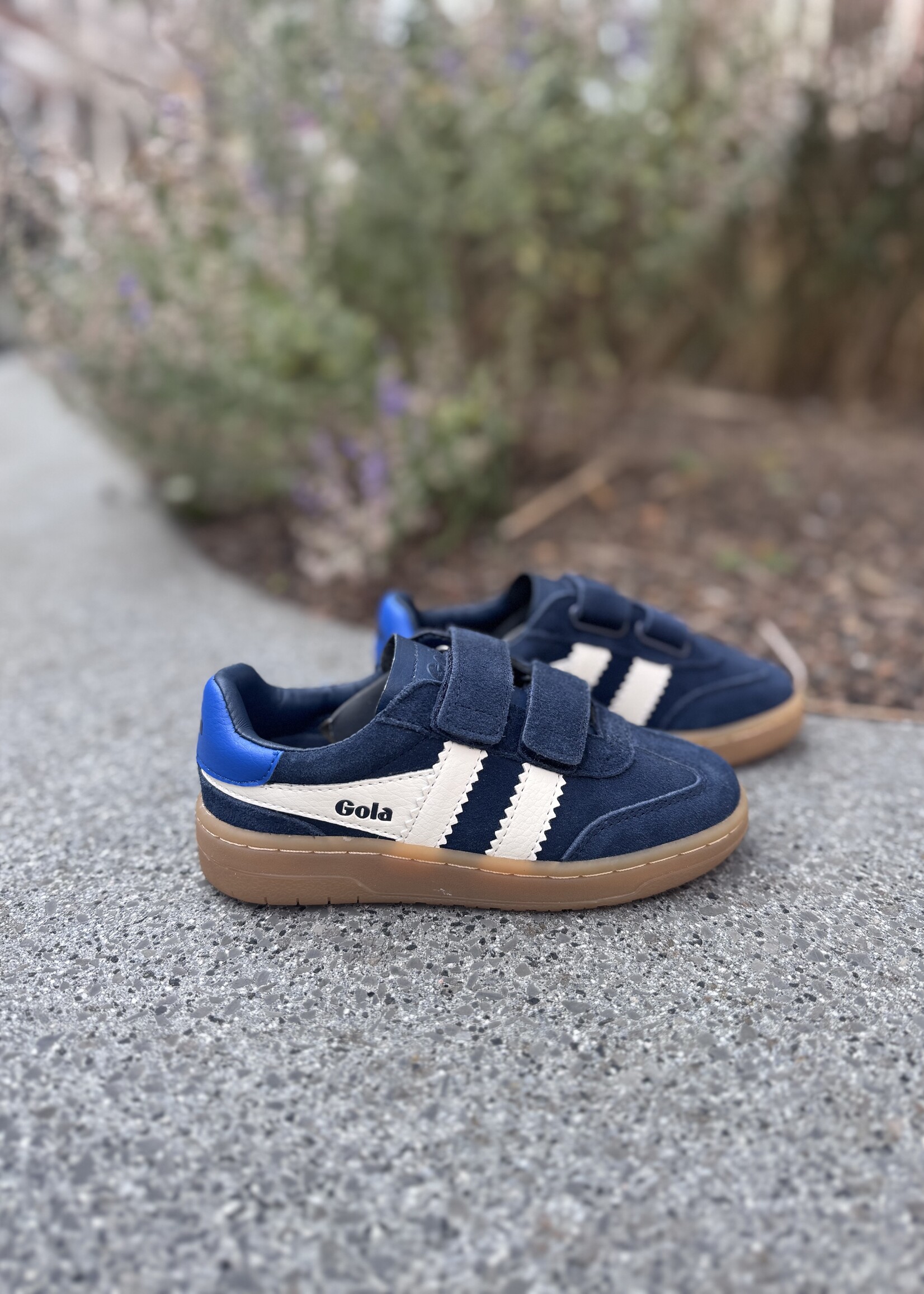 Gola viper strap trainer navy/ off white / sapphire