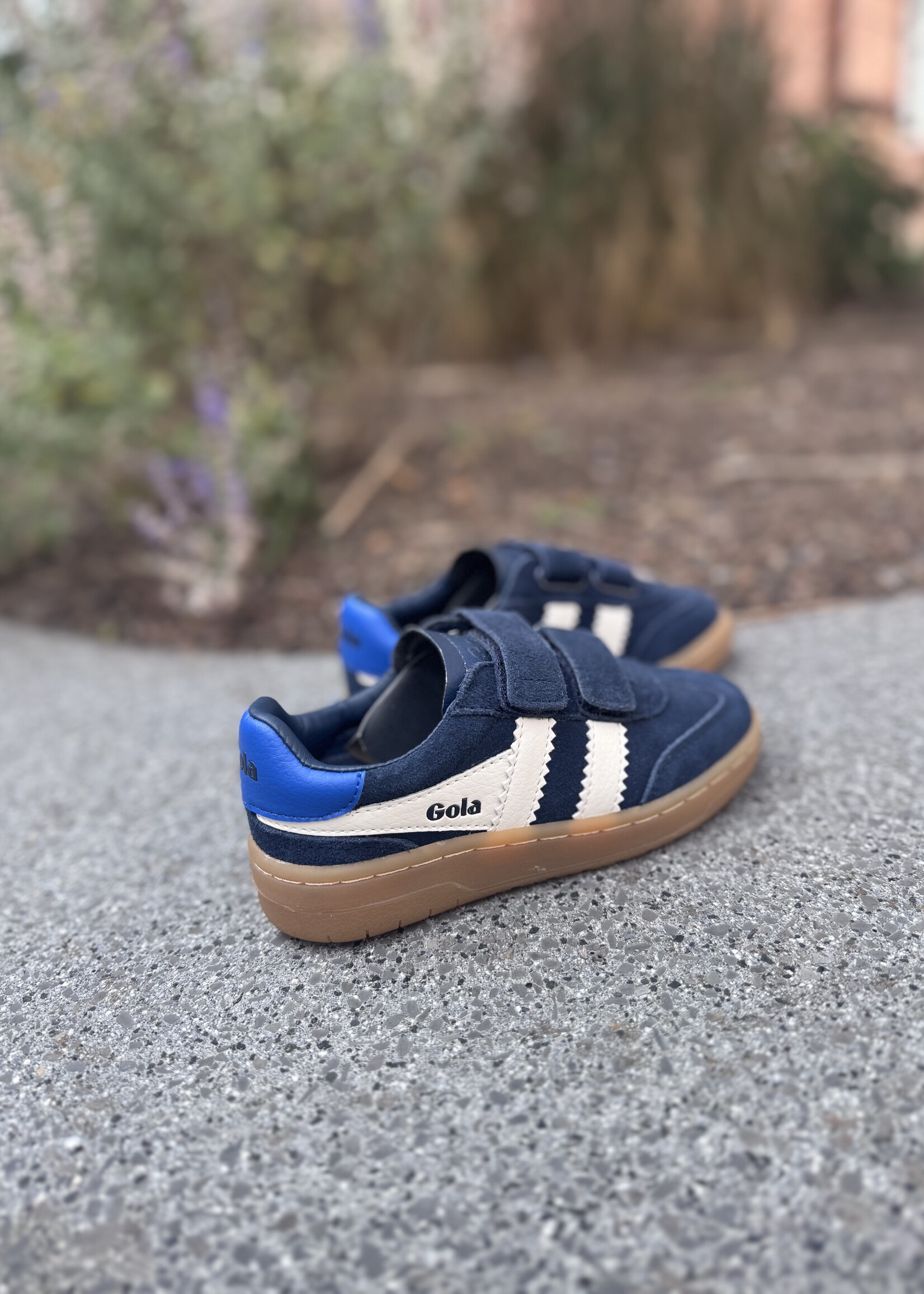 Gola viper strap trainer navy/ off white / sapphire