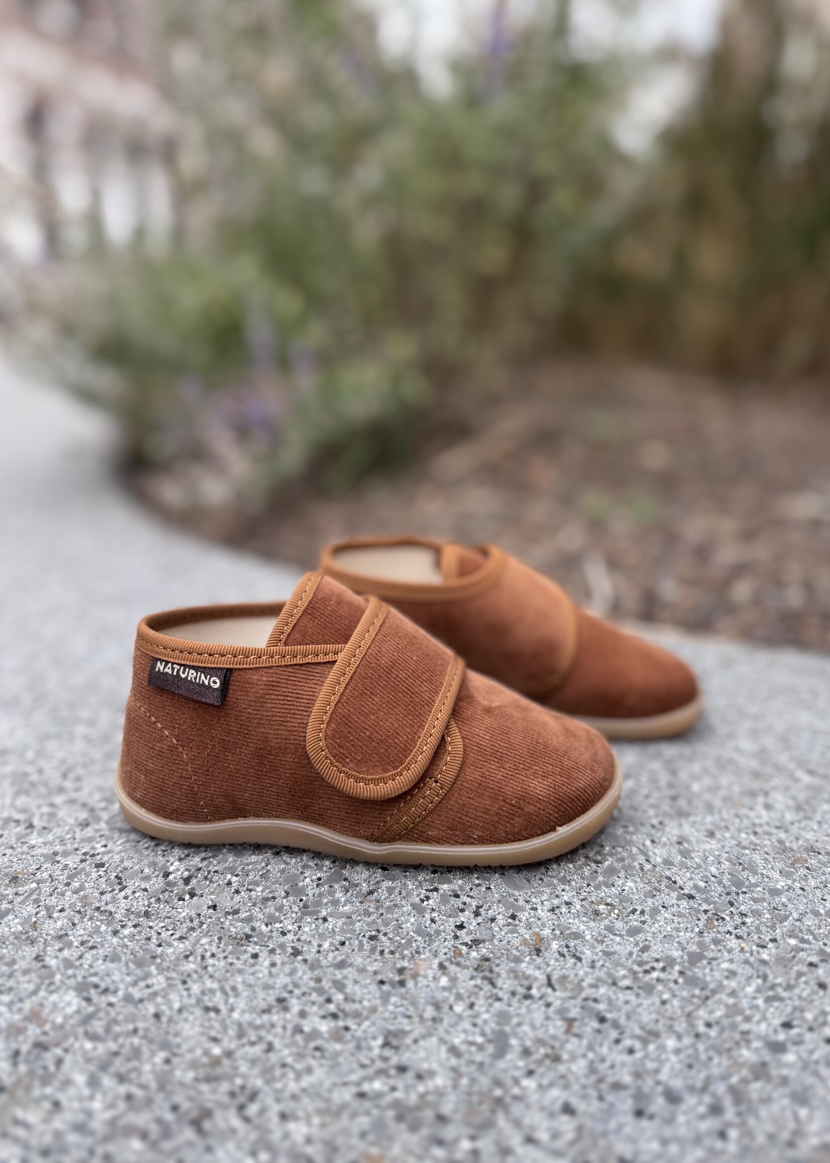 home velvet row cognac pantoffel