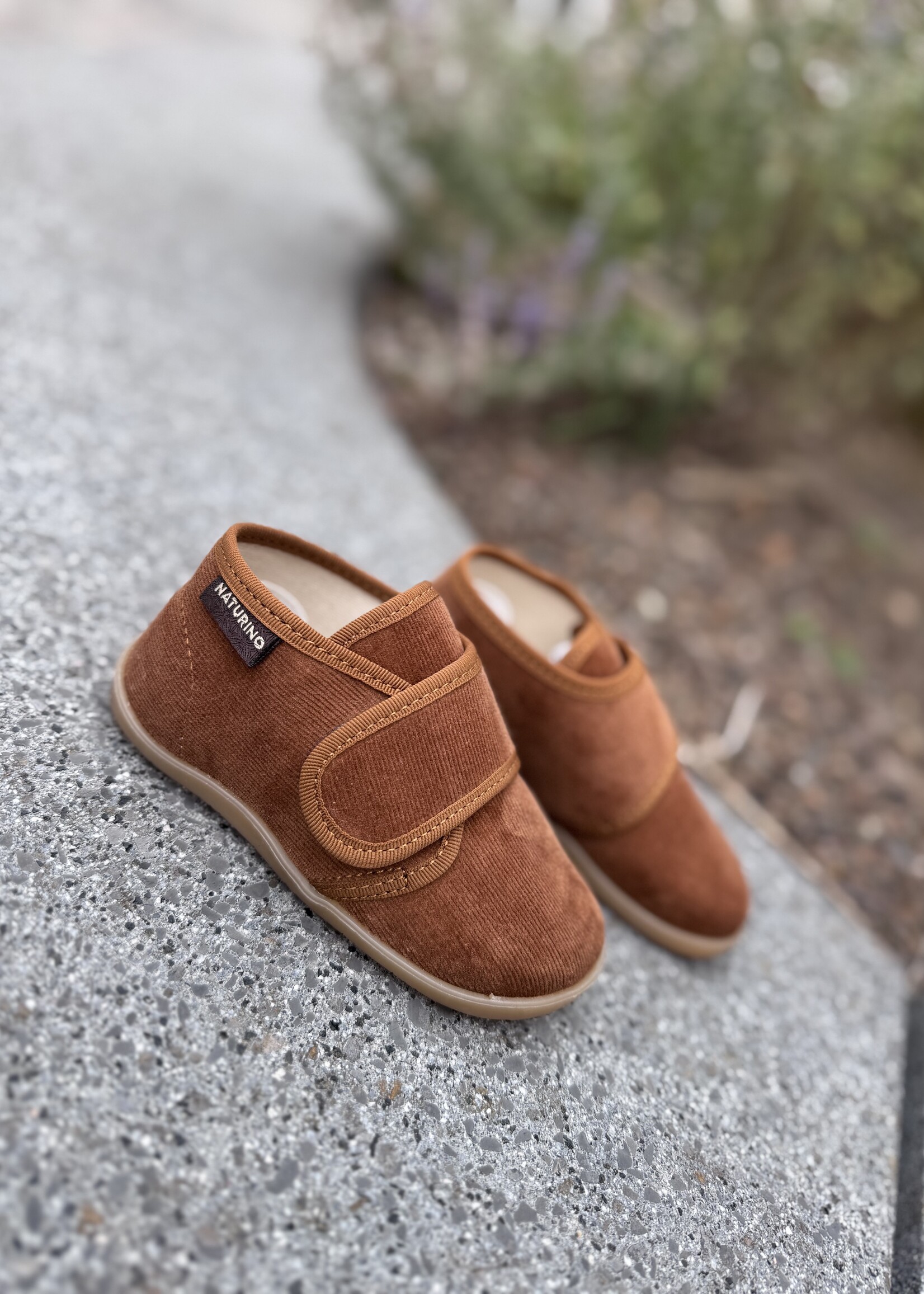 home velvet row cognac pantoffel