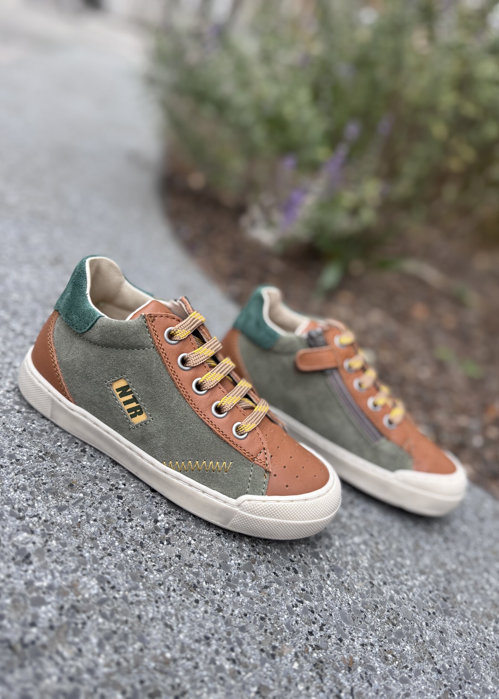 Naturino Faluk high zip cognac olive