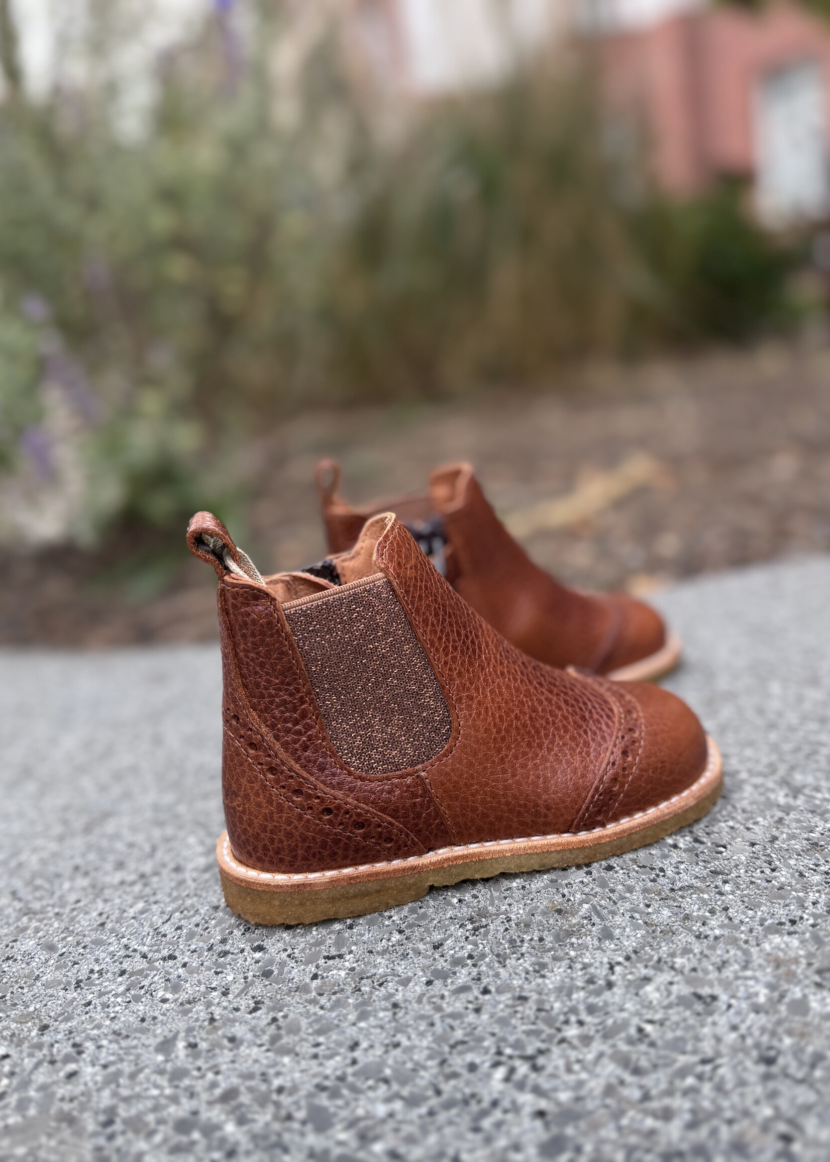 Angulus 6168-101 starter chelsea boot brogue cognac/cognac