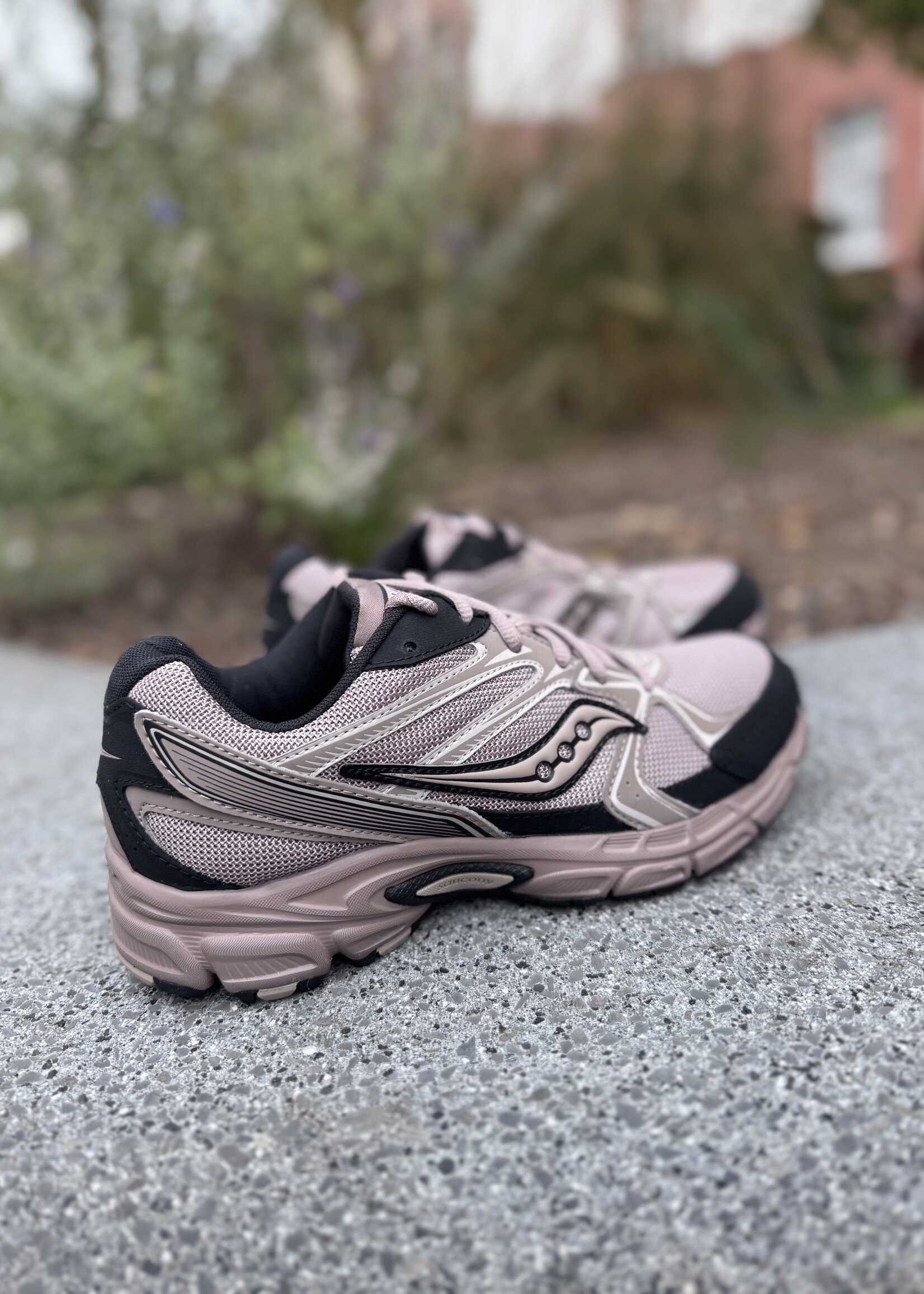 Saucony ride millenium taupe black