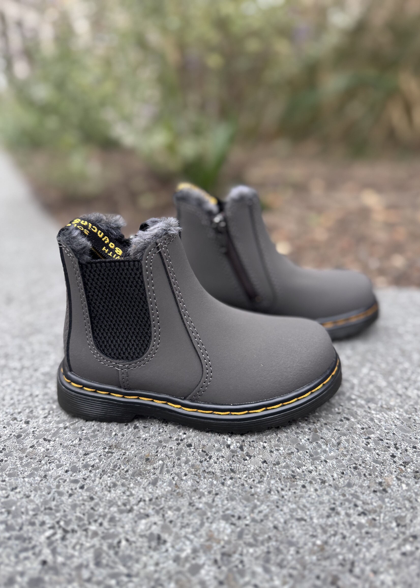 Dr Martens 2976 Leonore chelsea boot gummetal
