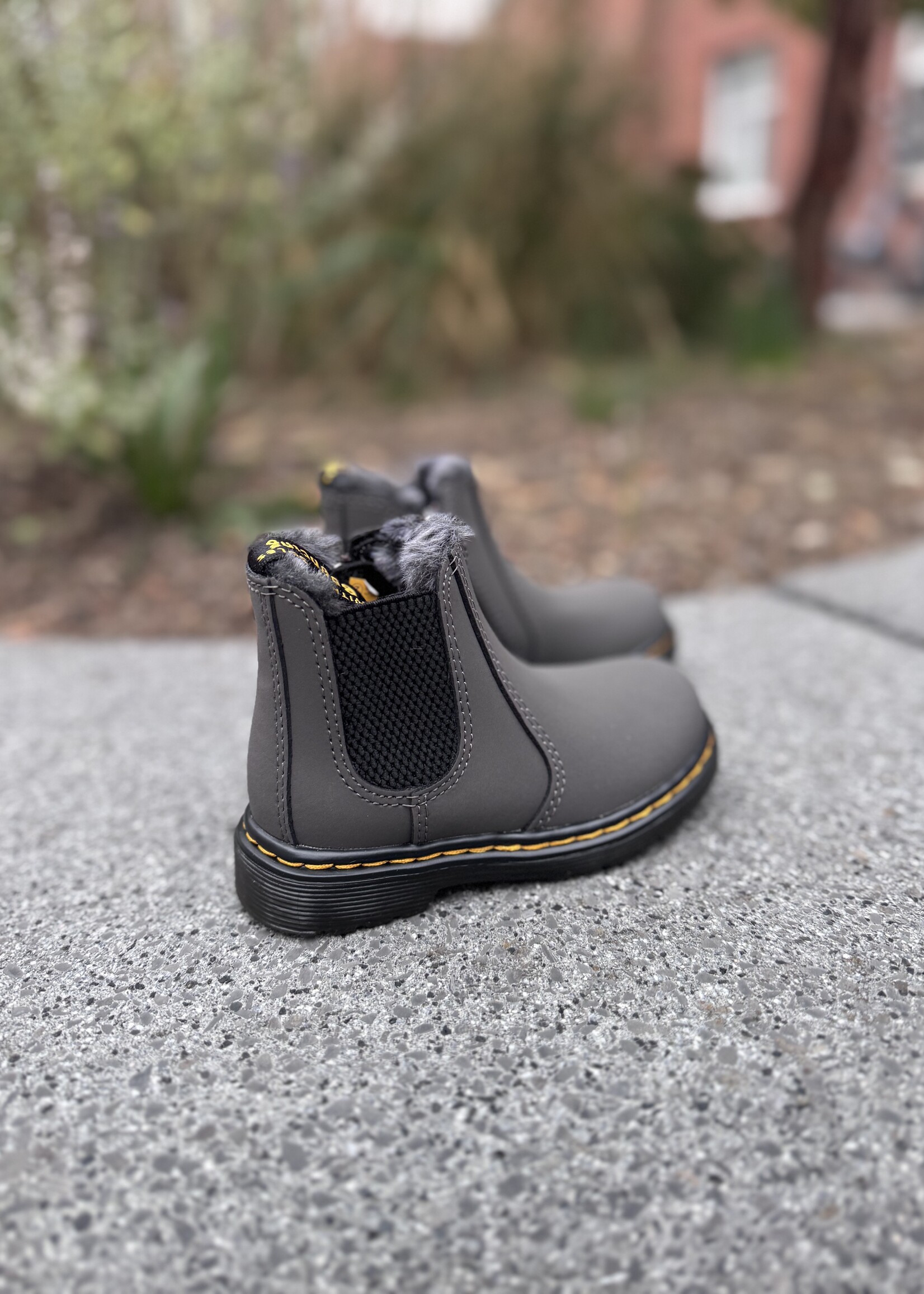 Dr Martens 2976 Leonore chelsea boot gummetal