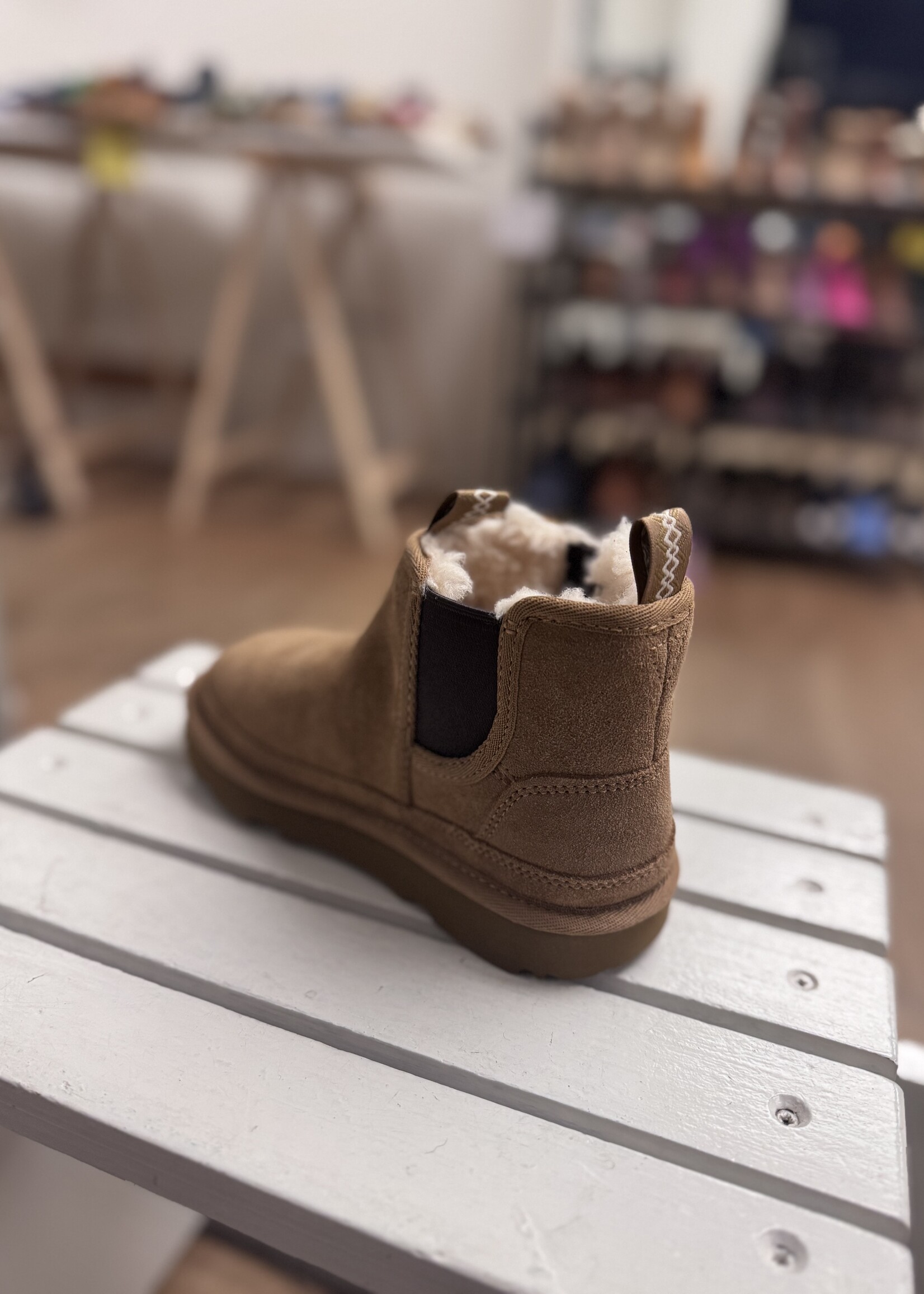 UGG 1143706 neumel chelsea chestnut