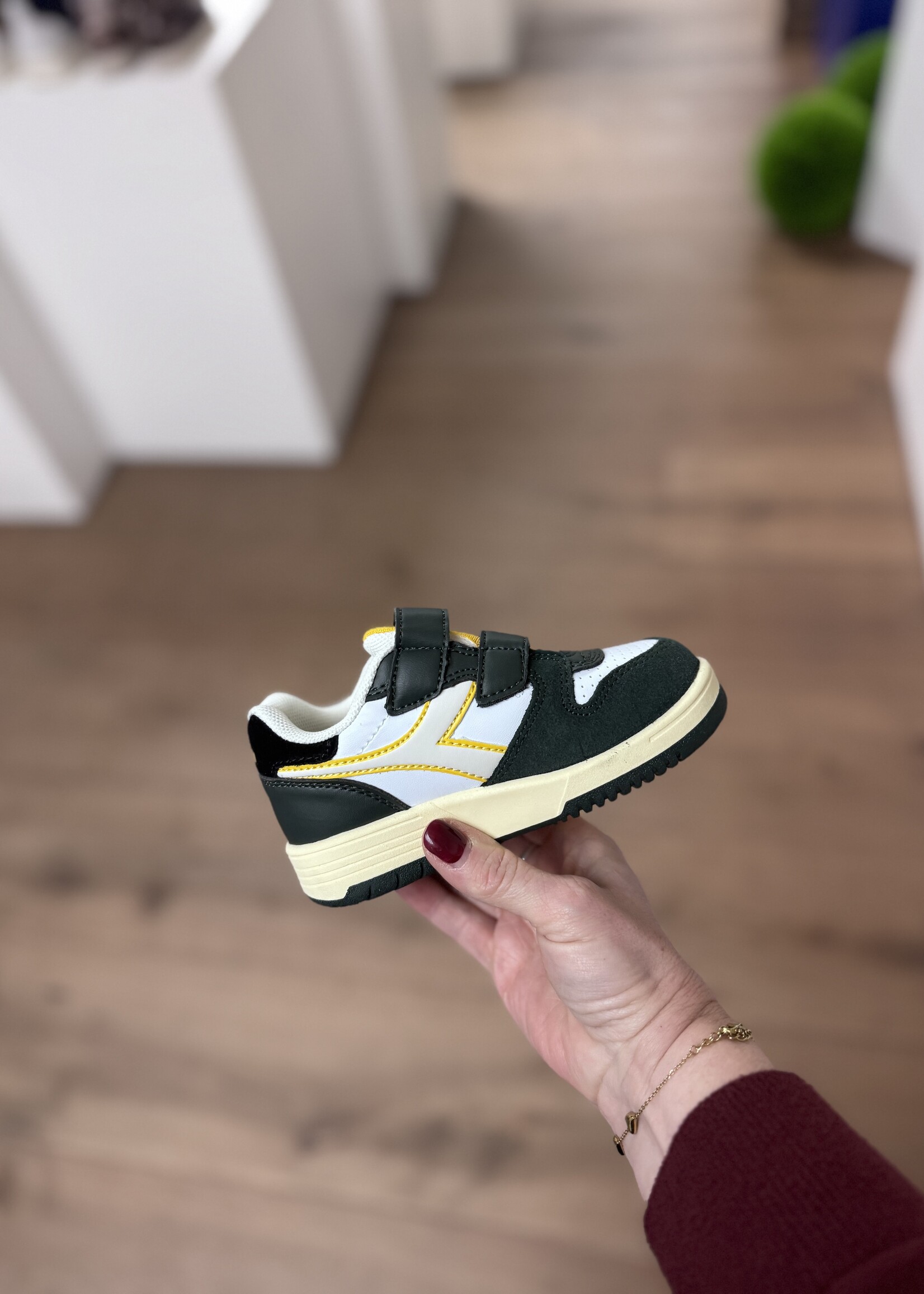 Diadora Deuce snoopy cilantro