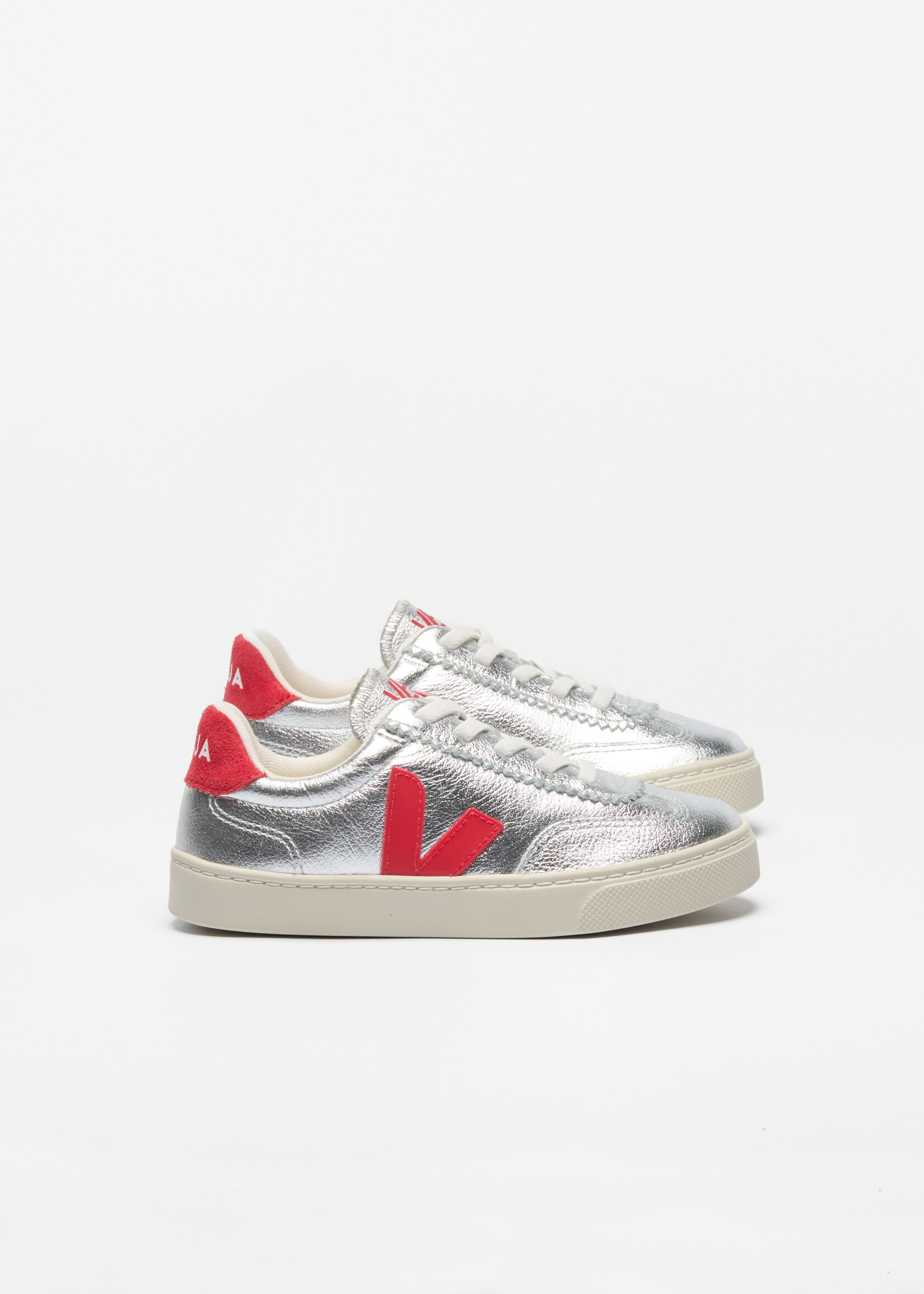 VEJA small volley silver pekin