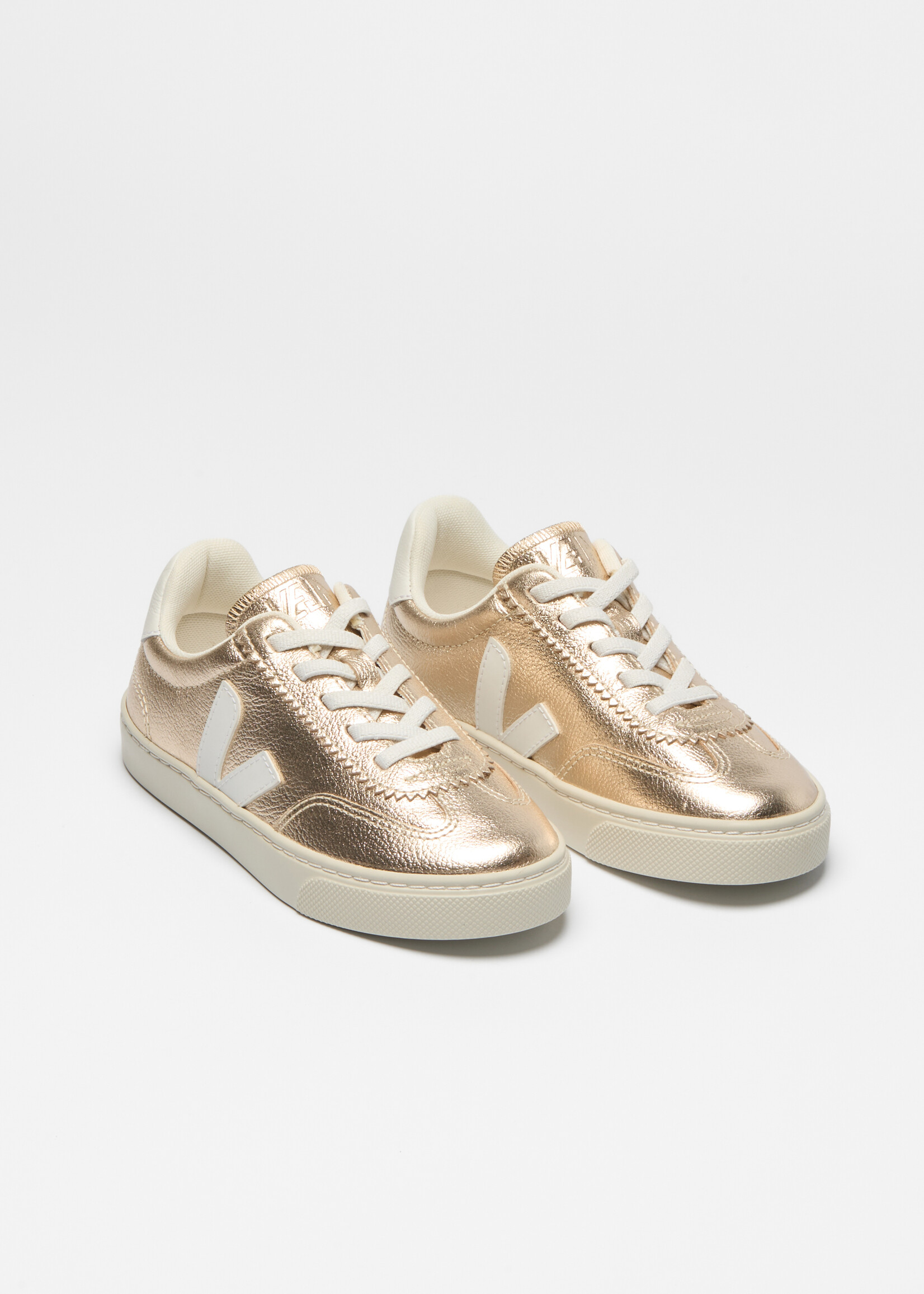 VEJA small volley platine white