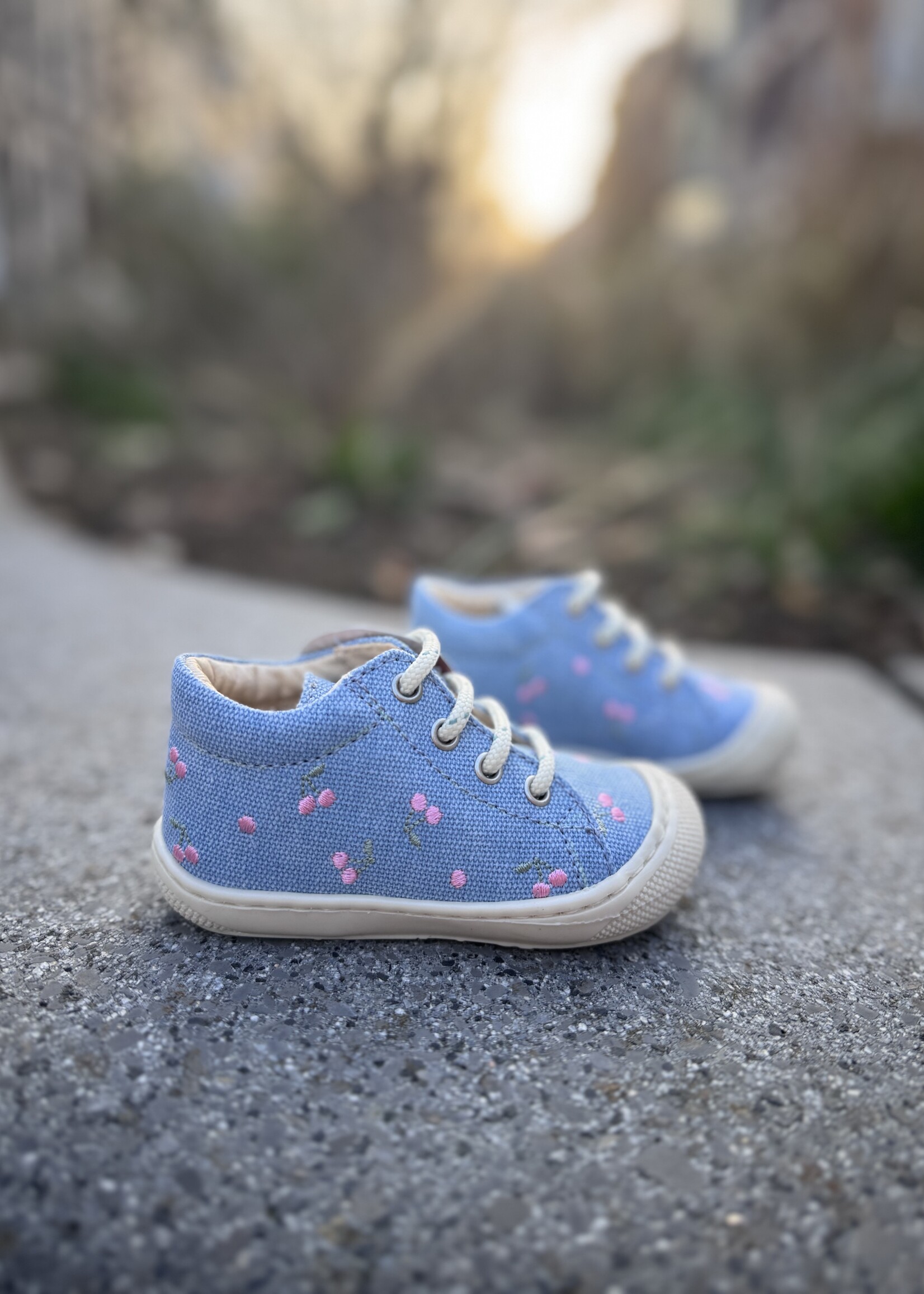 Naturino cocoon embr cherry canvas celeste