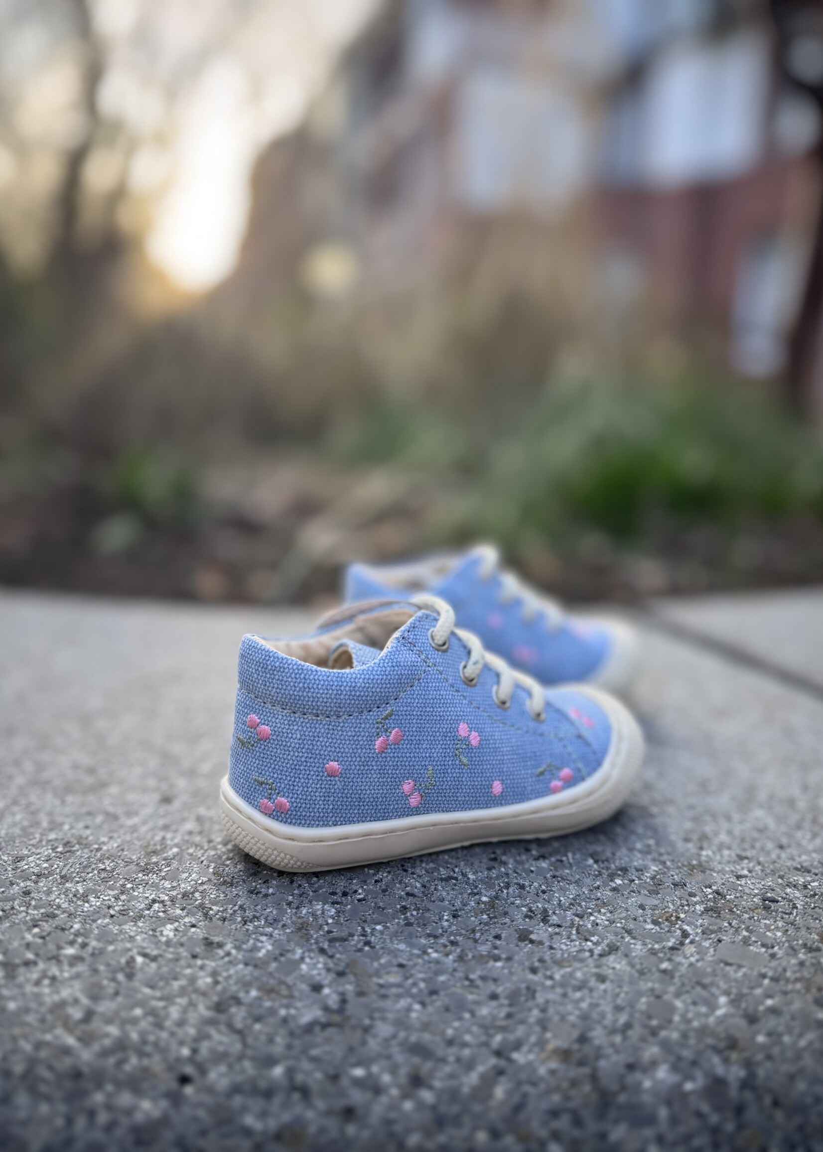 Naturino cocoon embr cherry canvas celeste