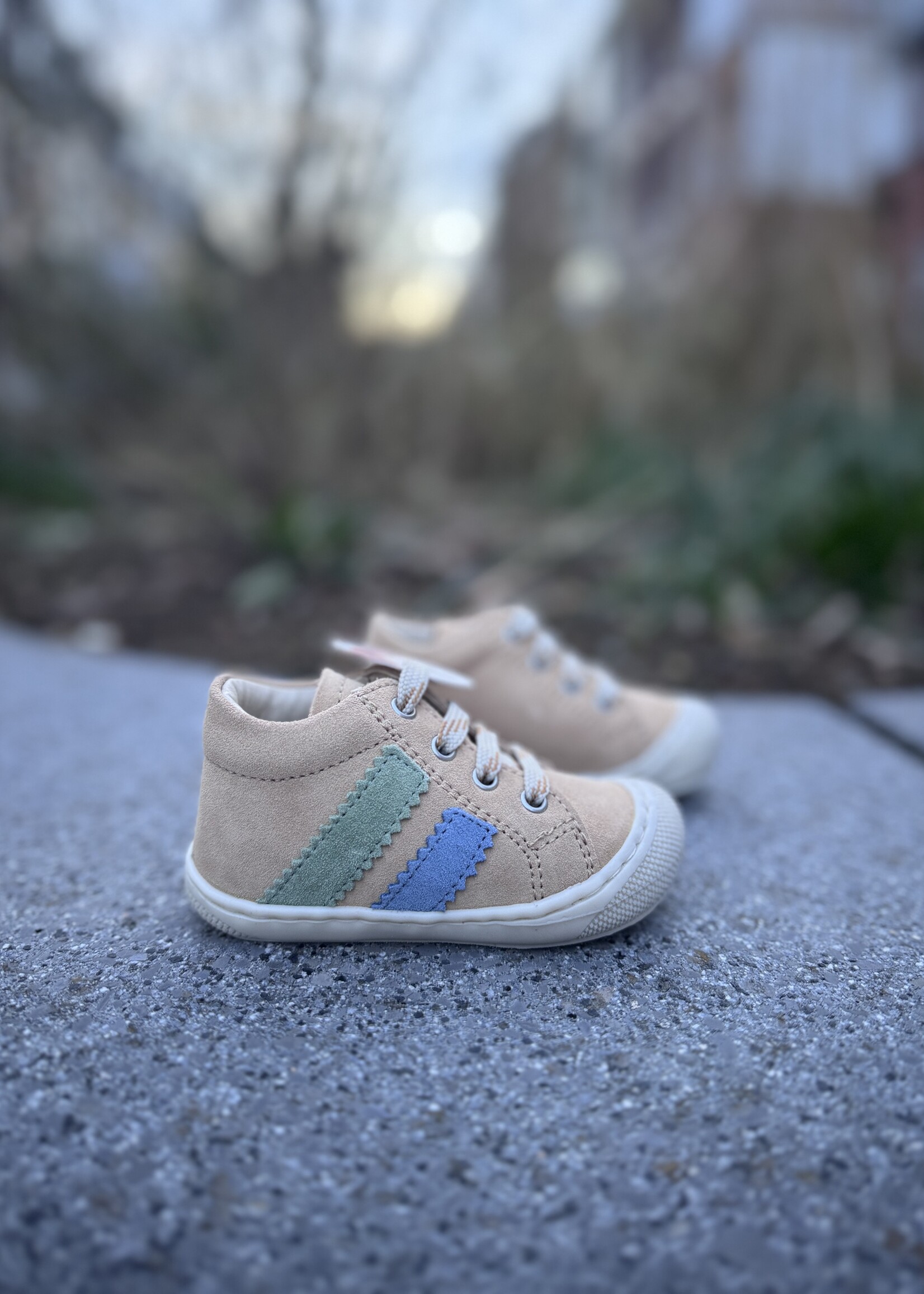 Naturino Macks suede sand celeste leaf