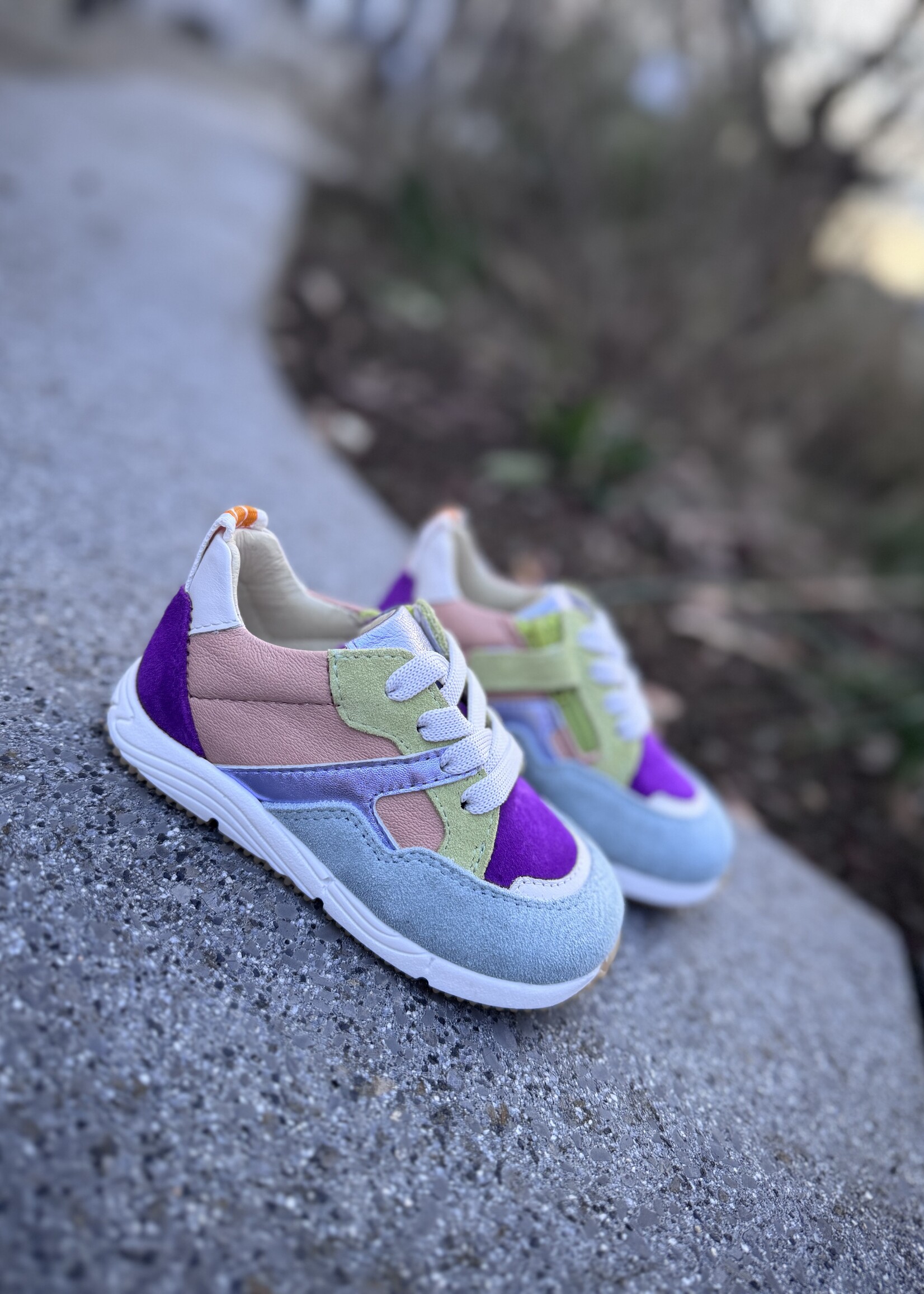 La Triboo 8991 sneaker blauw paars roze groen