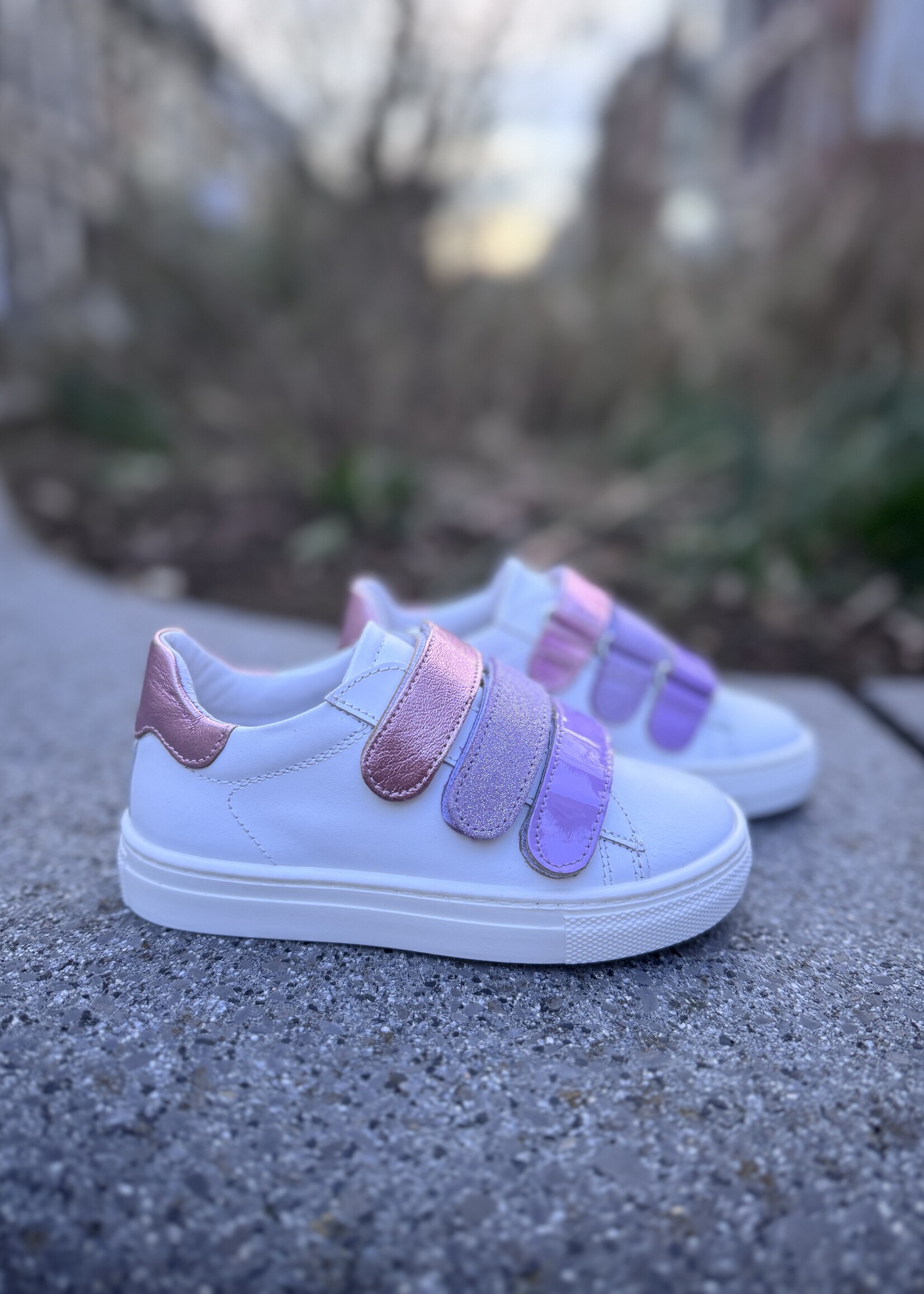 La Triboo sneaker wit lilla tinten velcro