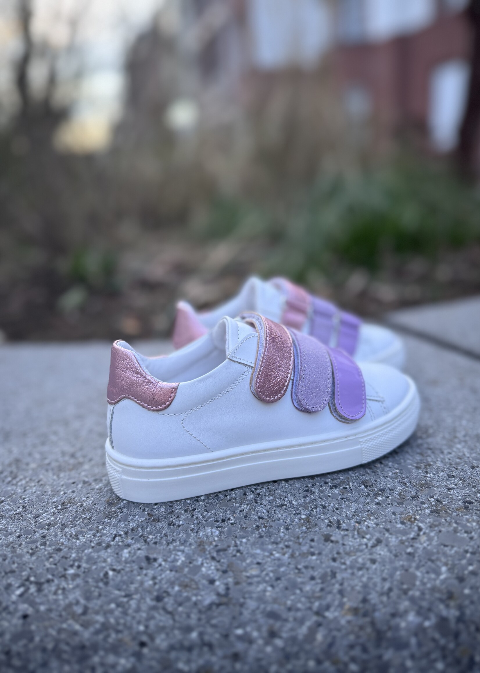 La Triboo sneaker wit lilla tinten velcro