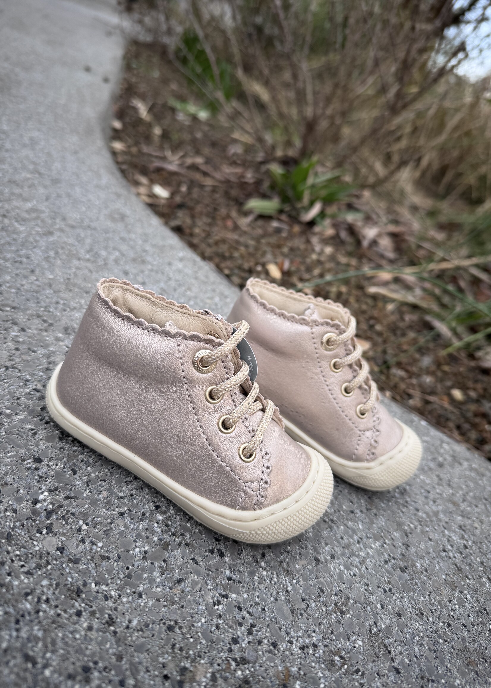 Naturino  cottins met pebbled cipria