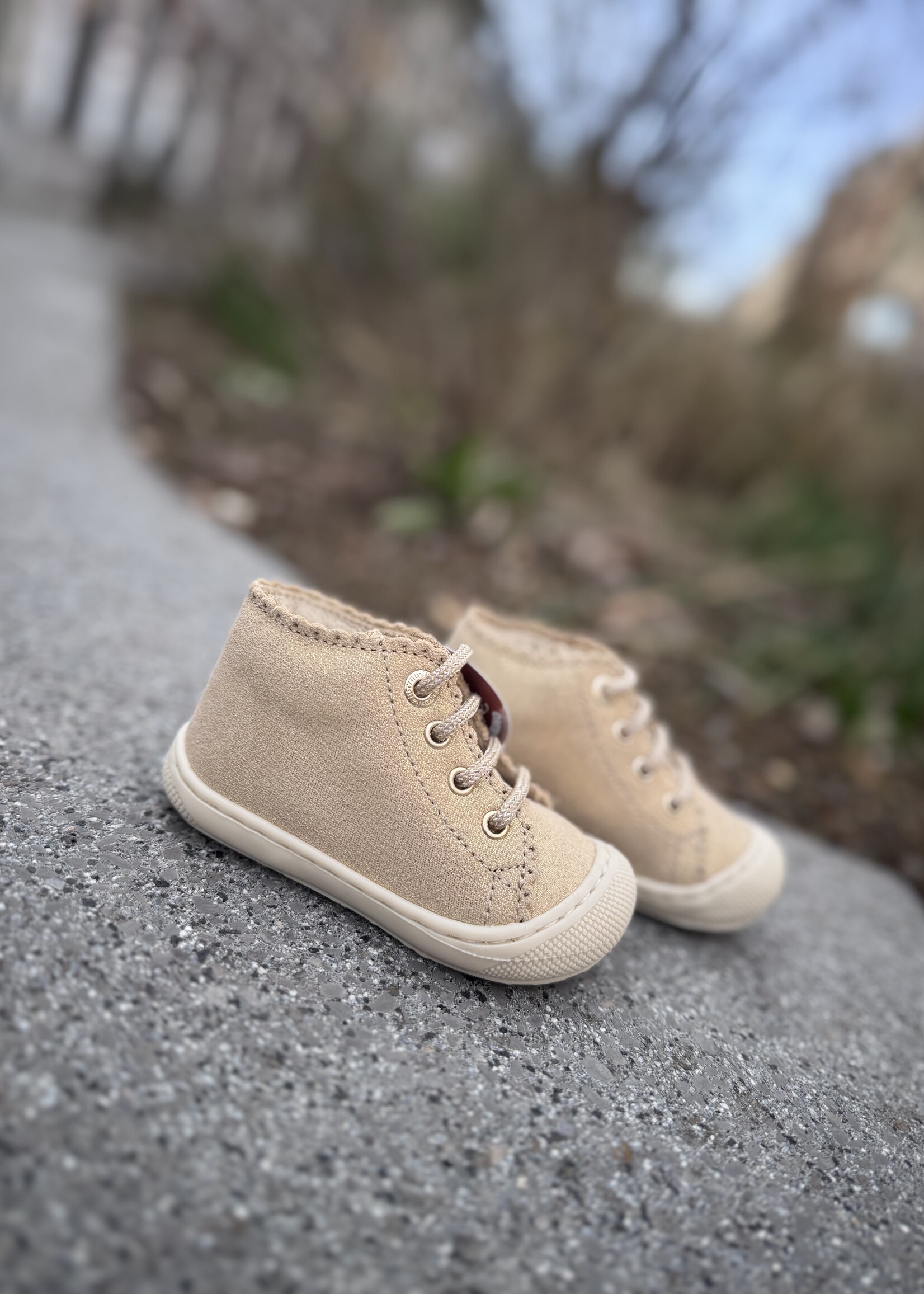 Naturino cottins suede glitter platinum sole bone