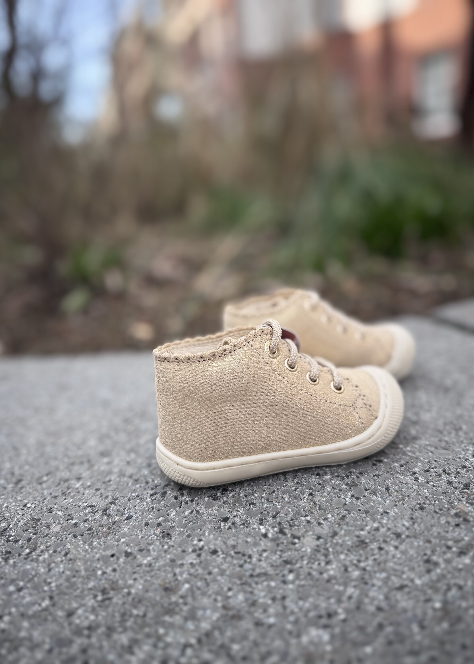 Naturino cottins suede glitter platinum sole bone